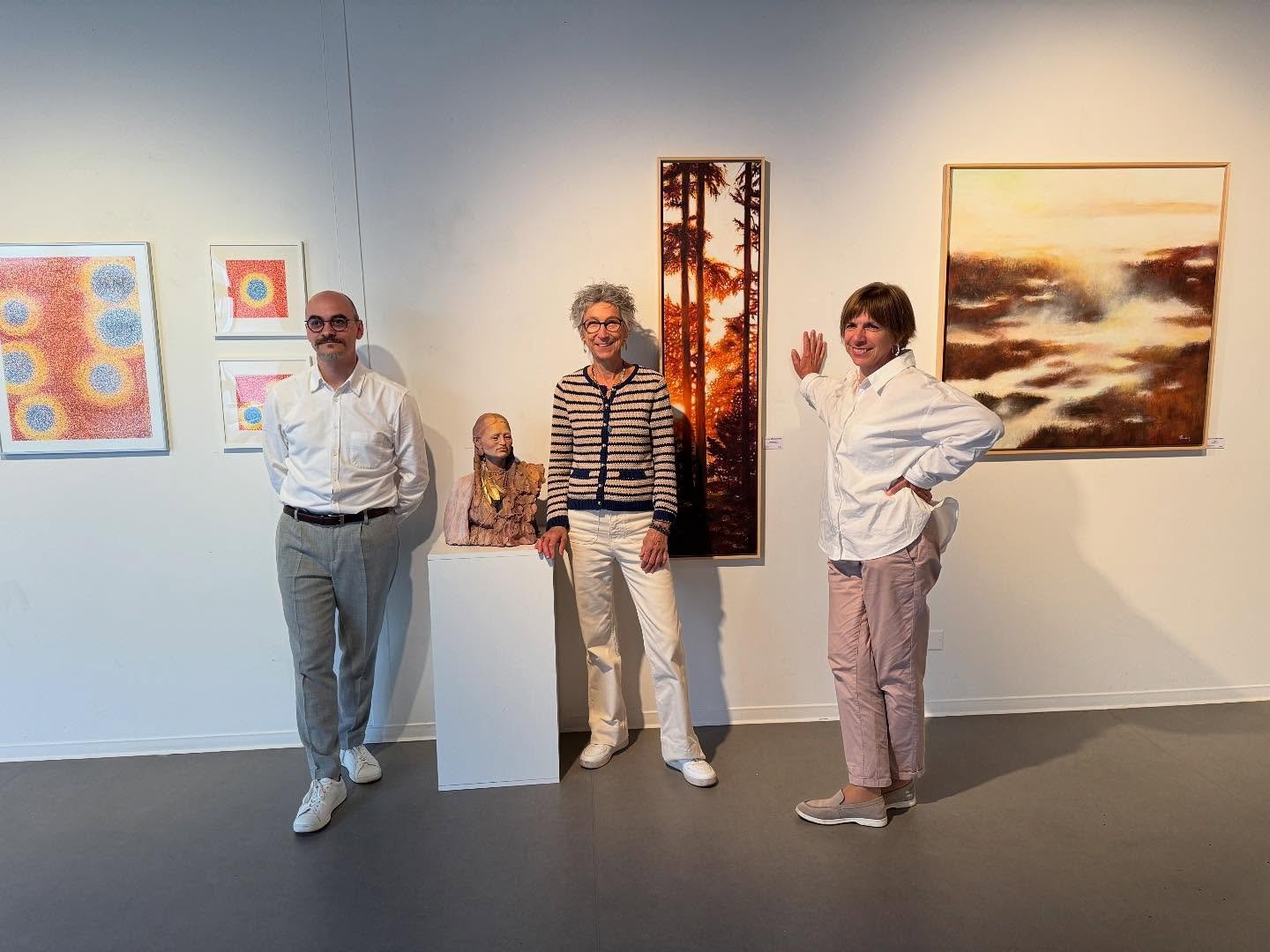 3 regards vers les lointains.. Christine Alias ,Julien Gavard, Agn&egrave;s Perruchon - une tr&egrave;s belles mise en sc&egrave;ne et en espace !Merci Florence!  Exposition visible les soirs de concerts &agrave; la Sortie 13 ( voir sur le site http: