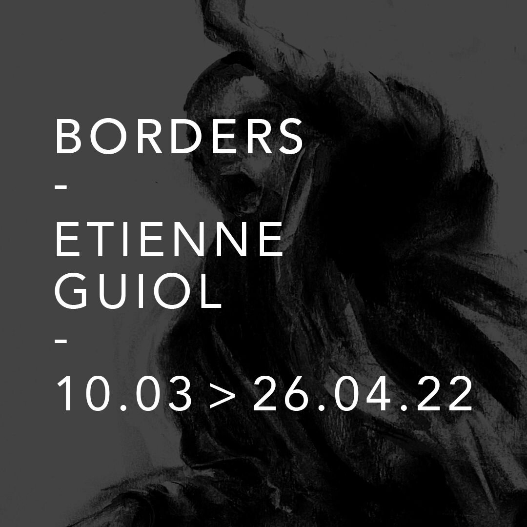 BORDERS
&Eacute;tienne Guiol
10.03 &gt; 26.04.2022

Une fresque d&rsquo;actualité autant qu&rsquo;une réflexion sur ce qui nous incite, par instinct, à franchir ce qui ne doit pas être franchi.

-

Borders est une fresque réalisée au fusain à 