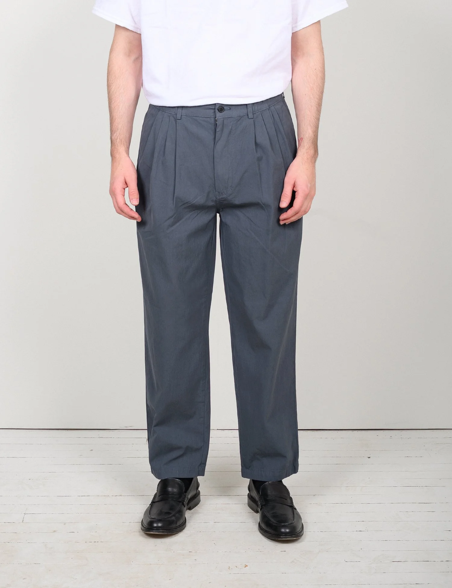 Still By Hand - Garment Dye Tuck Pants (Blue Grey) — EQUIPMENT