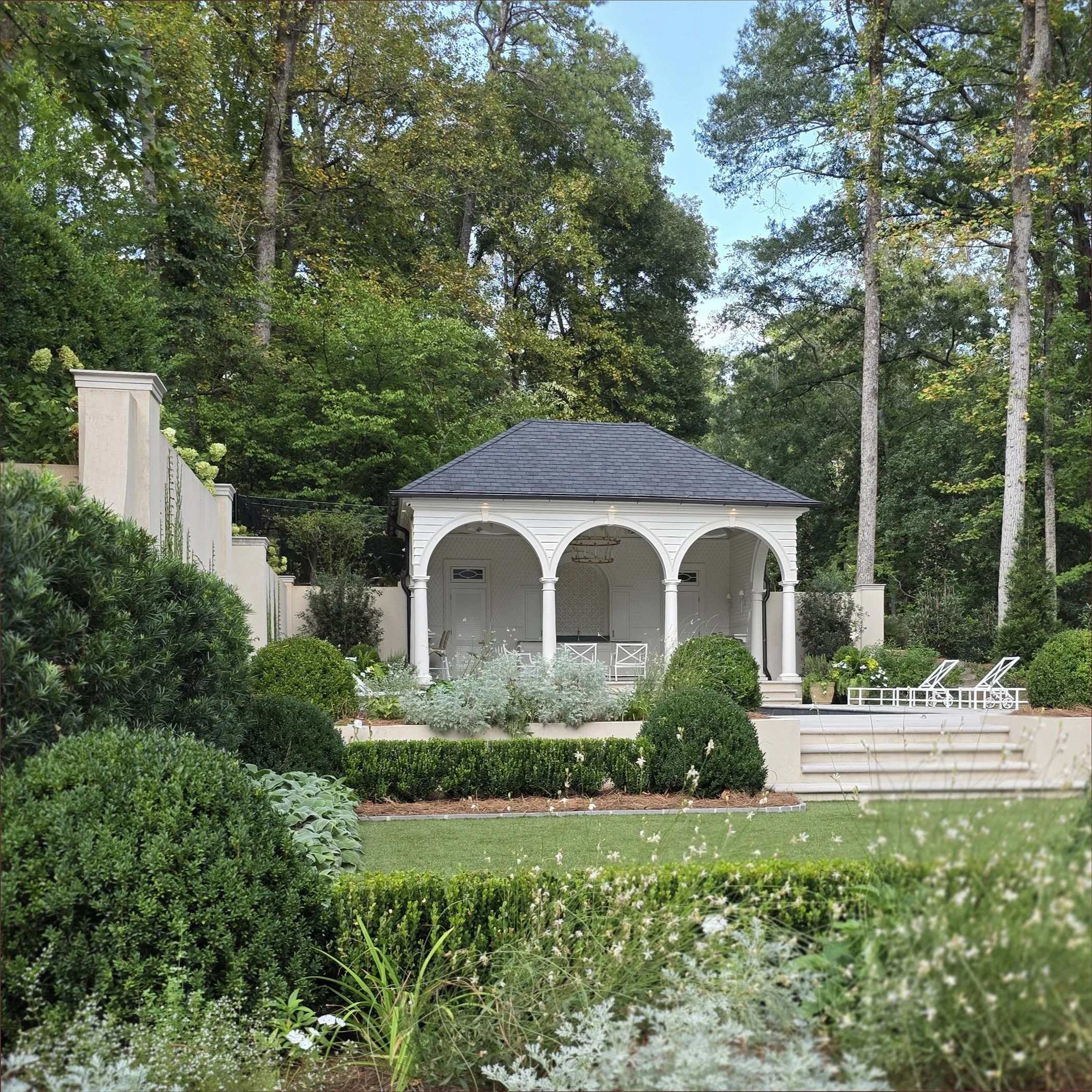 Poolhouse.jpg