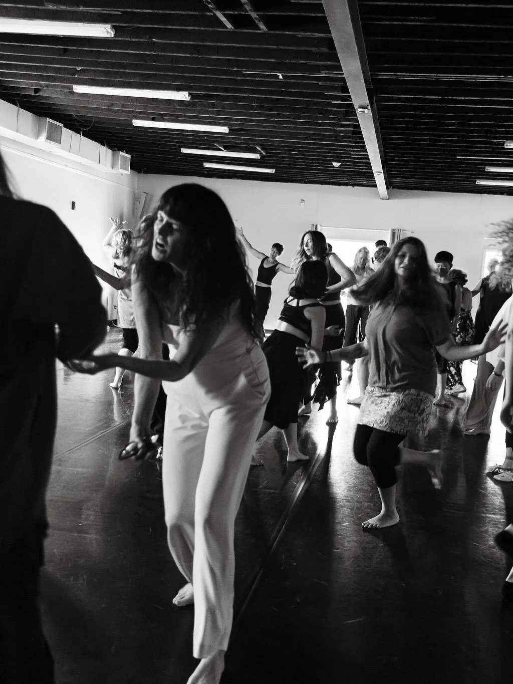 Shout out to the Brave ones who danced and moved through a weekend of gently exploring their next brave step and our fearless guide @annemariehogya who followed her intuitive throughline which had her asking for a short window of photography to allow