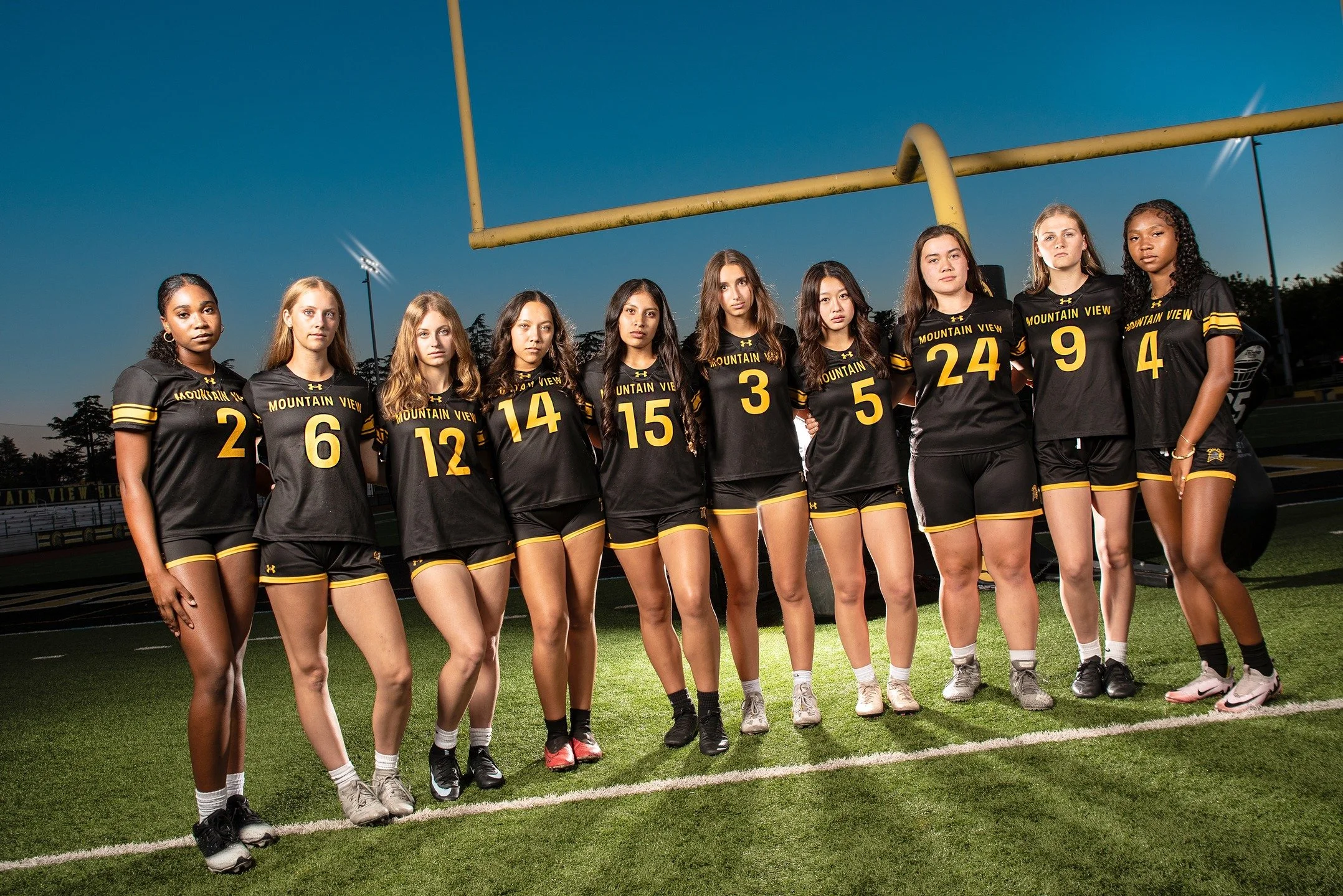 TEAM GOALS!!🏈🔥📸. #sportsportraits #westcottlighting #nikon #tamronamericas #SpartyUp #flagfootball #girlssports