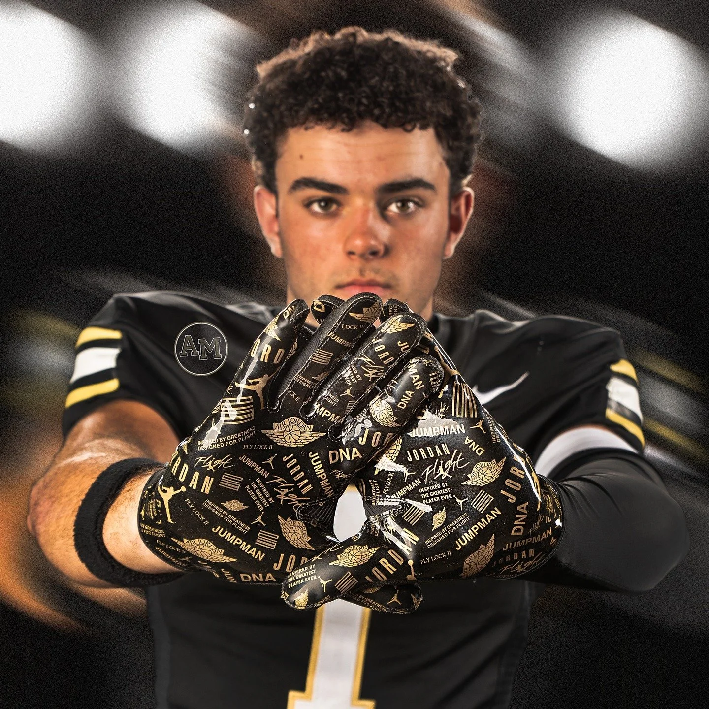 Tools of the Trade🔥. Mitty Football. Class of 2026. 🏈 #sportsportraits #westcottlighting #nikon #tamronamericas #football #highschoolfootball #mittyfootball