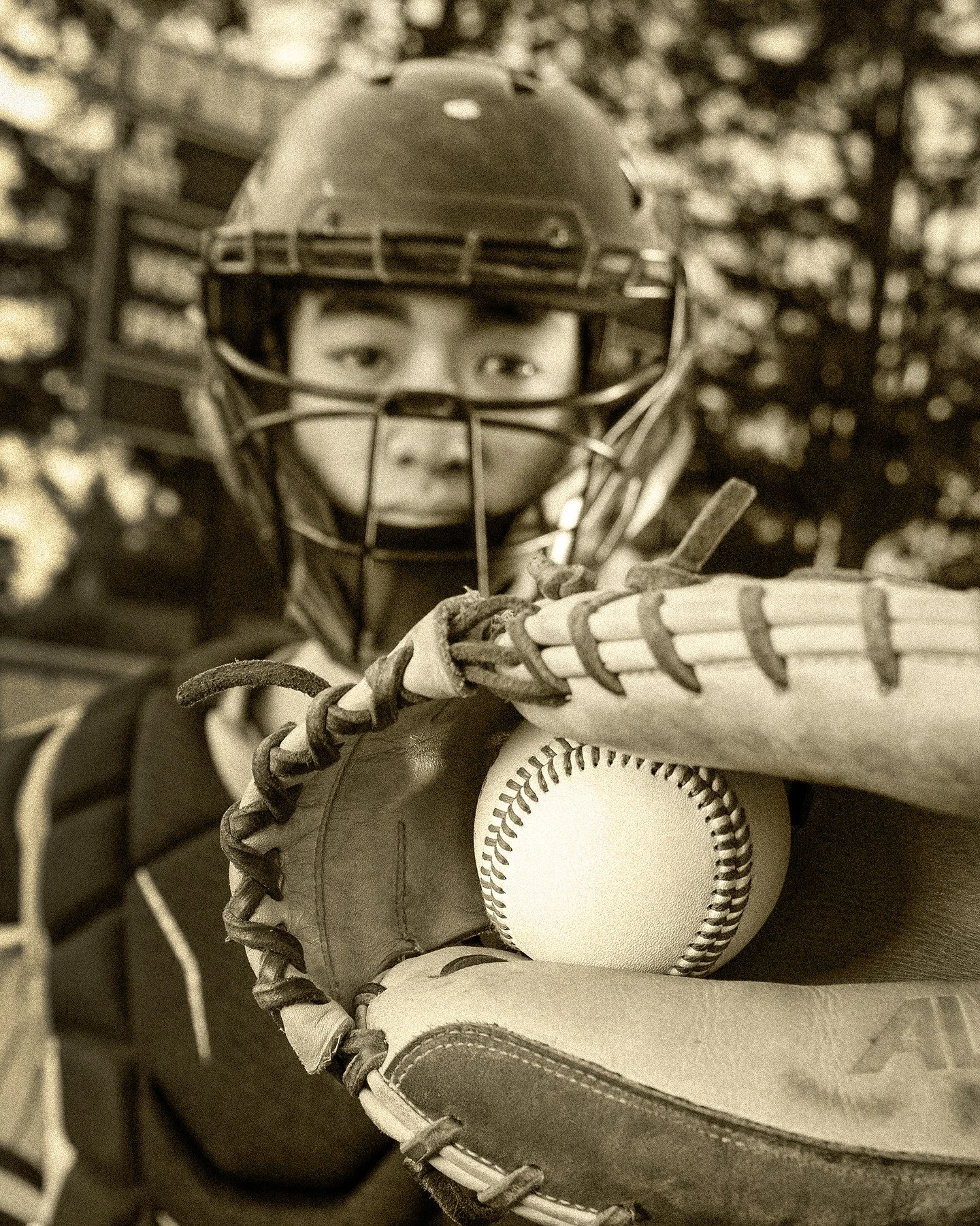 Just a reminder that baseball season is coming up fast. ⚾🔥⚾ #sportsportraits #westcottlighting #nikon #tamronamericas #baseball #SpartyUp