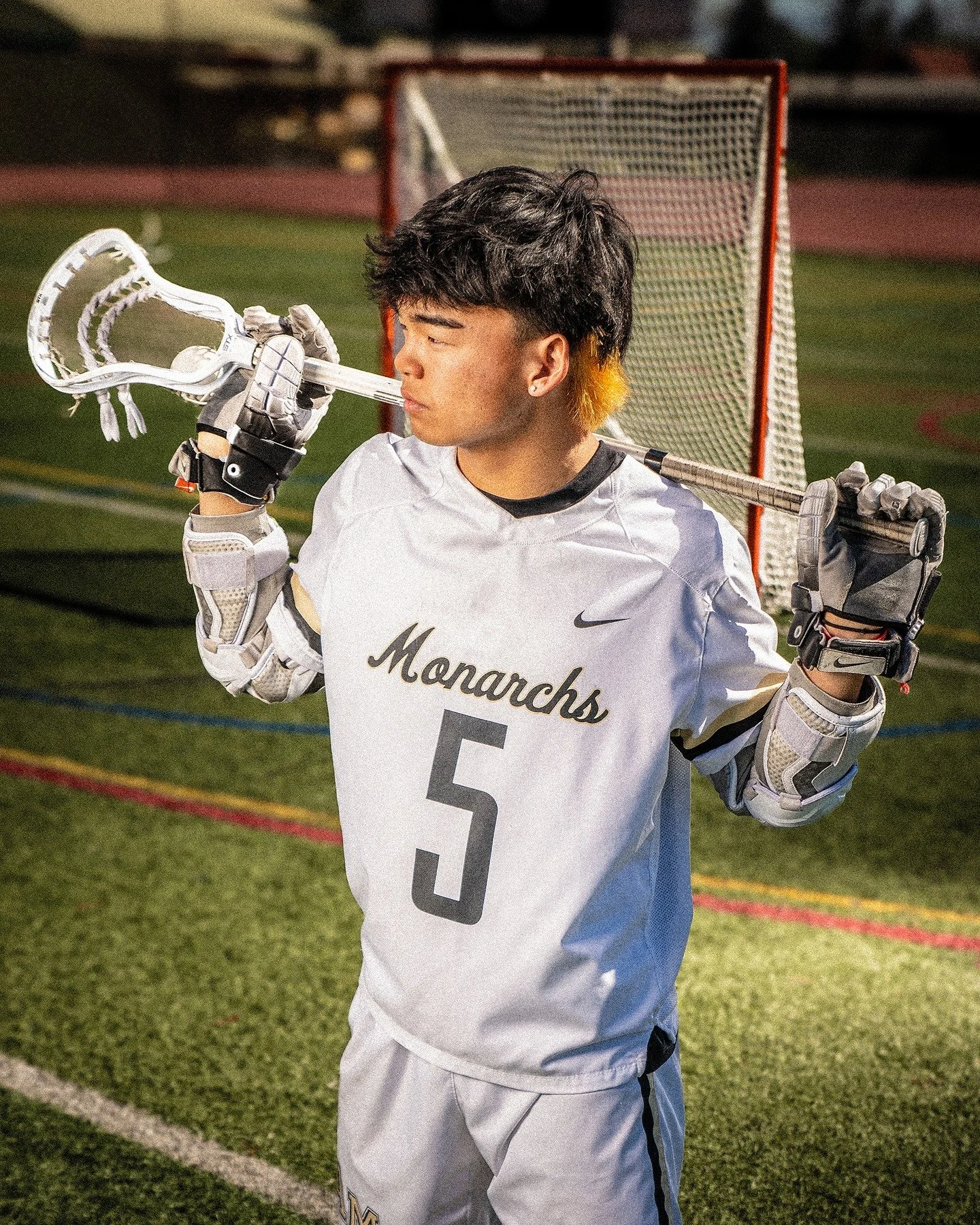 GRITTY
🔥🥍📸 #sportsportraits #westcottlighting #nikon #tamronamericas #lacrosse