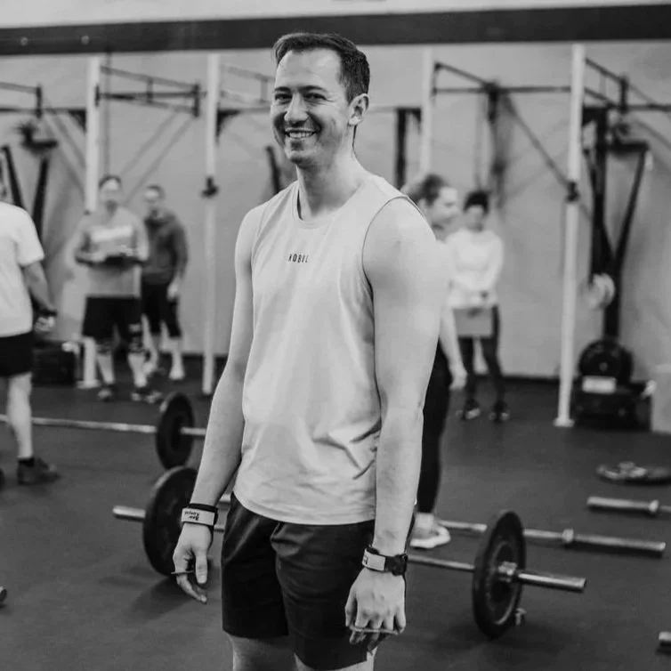 Physiotherapist Nick Allard treating a client at Vigour Physiotherapy in Saskatoon