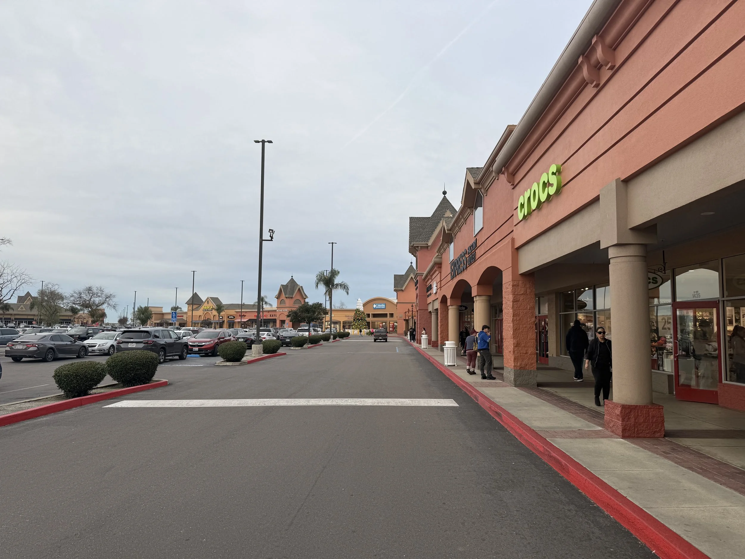 Tulare CA Outlet Mall shopping.jpeg