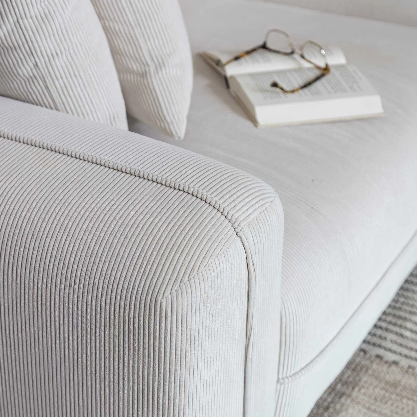 Ascot Sofa - Snow_9.jpg