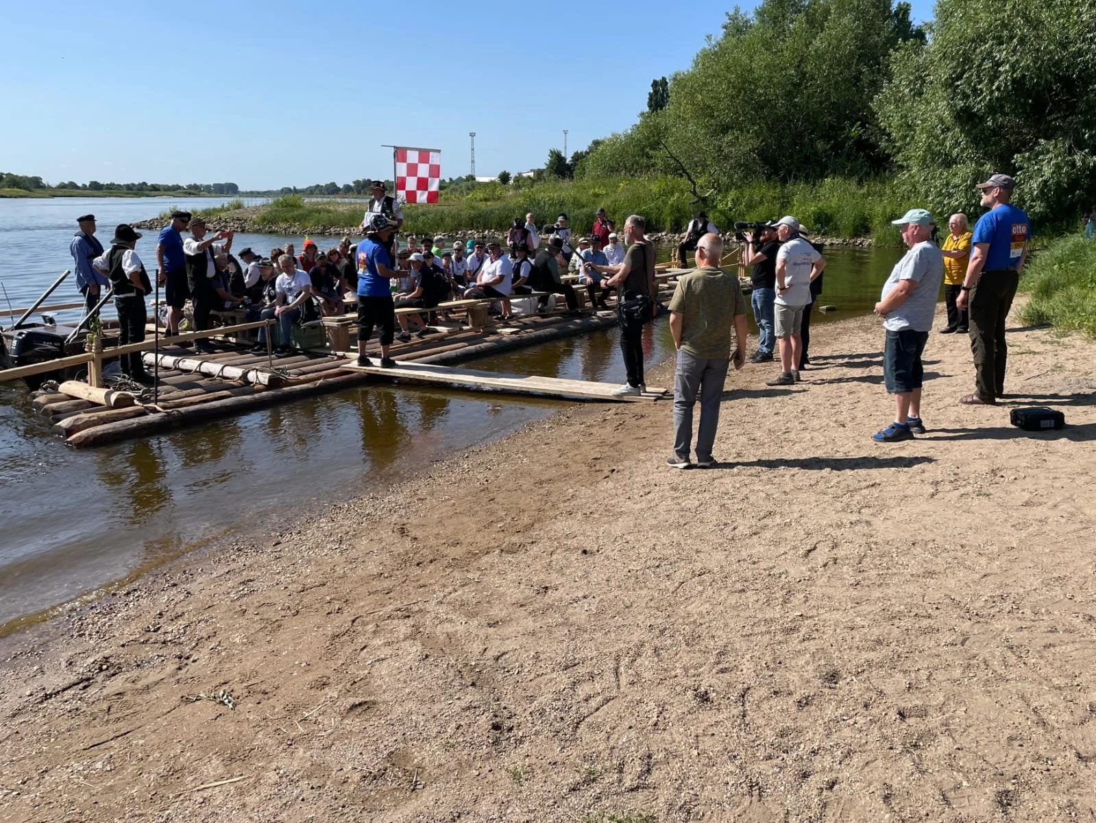 Floßbau am Mittwoch und Donnerstag