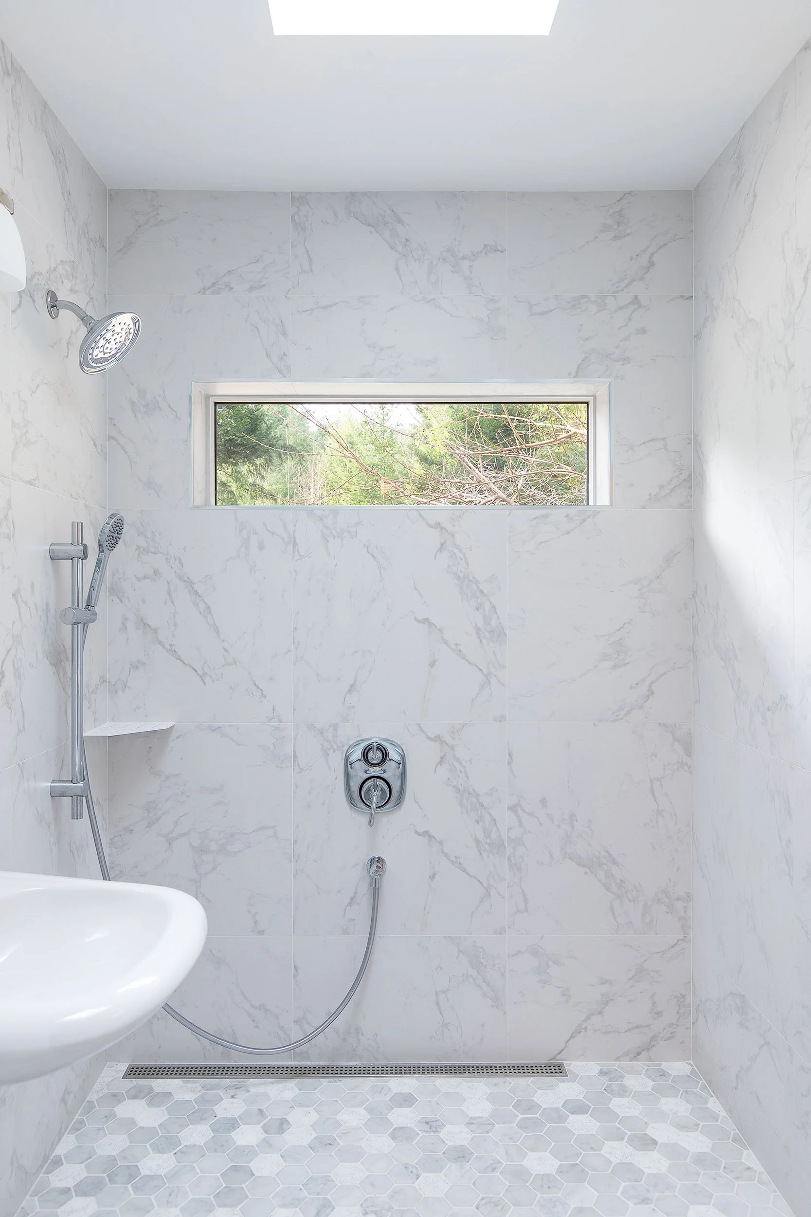 1 - Bathroom 1.jpg