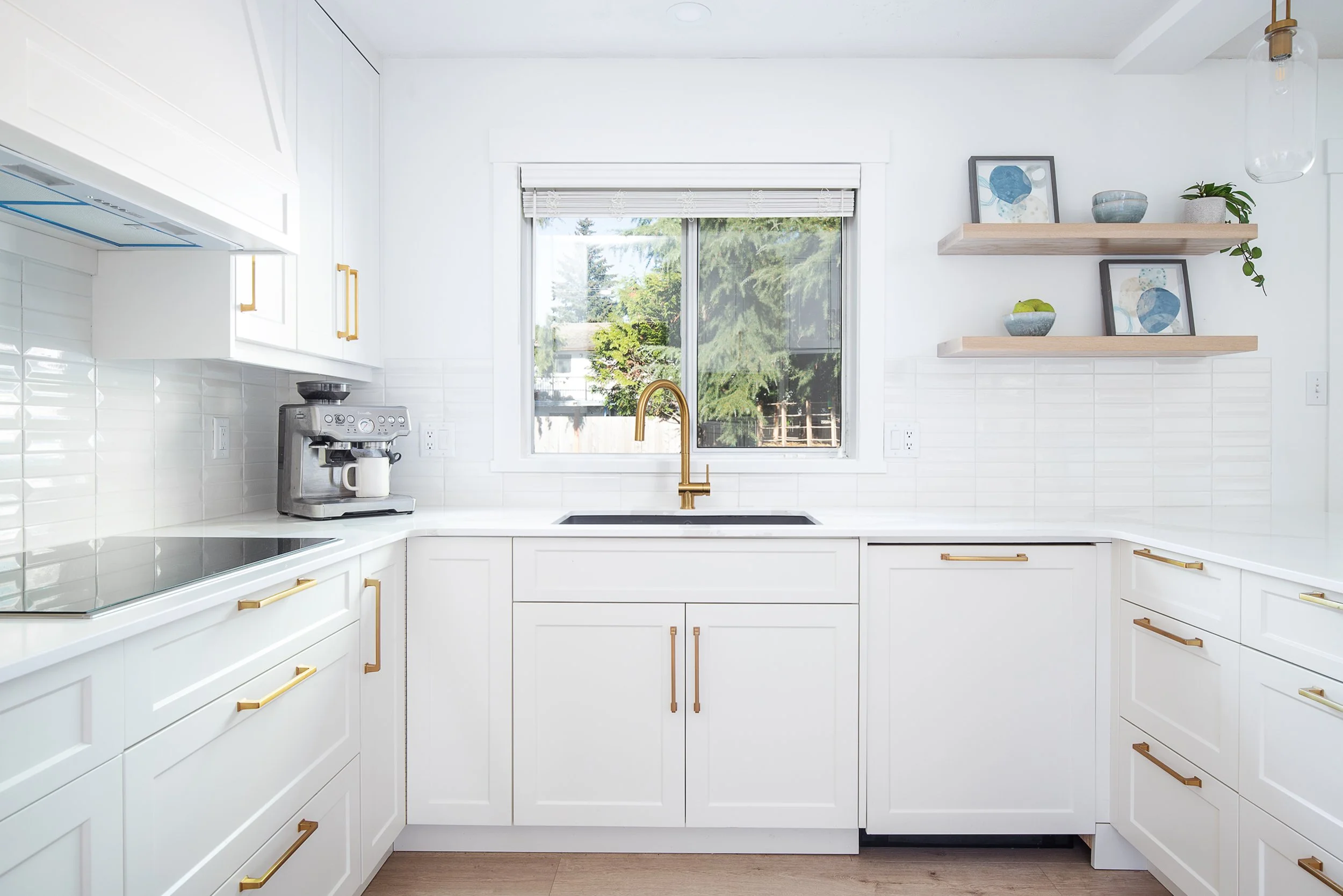 01-Kitchen Window-1 Point.jpg