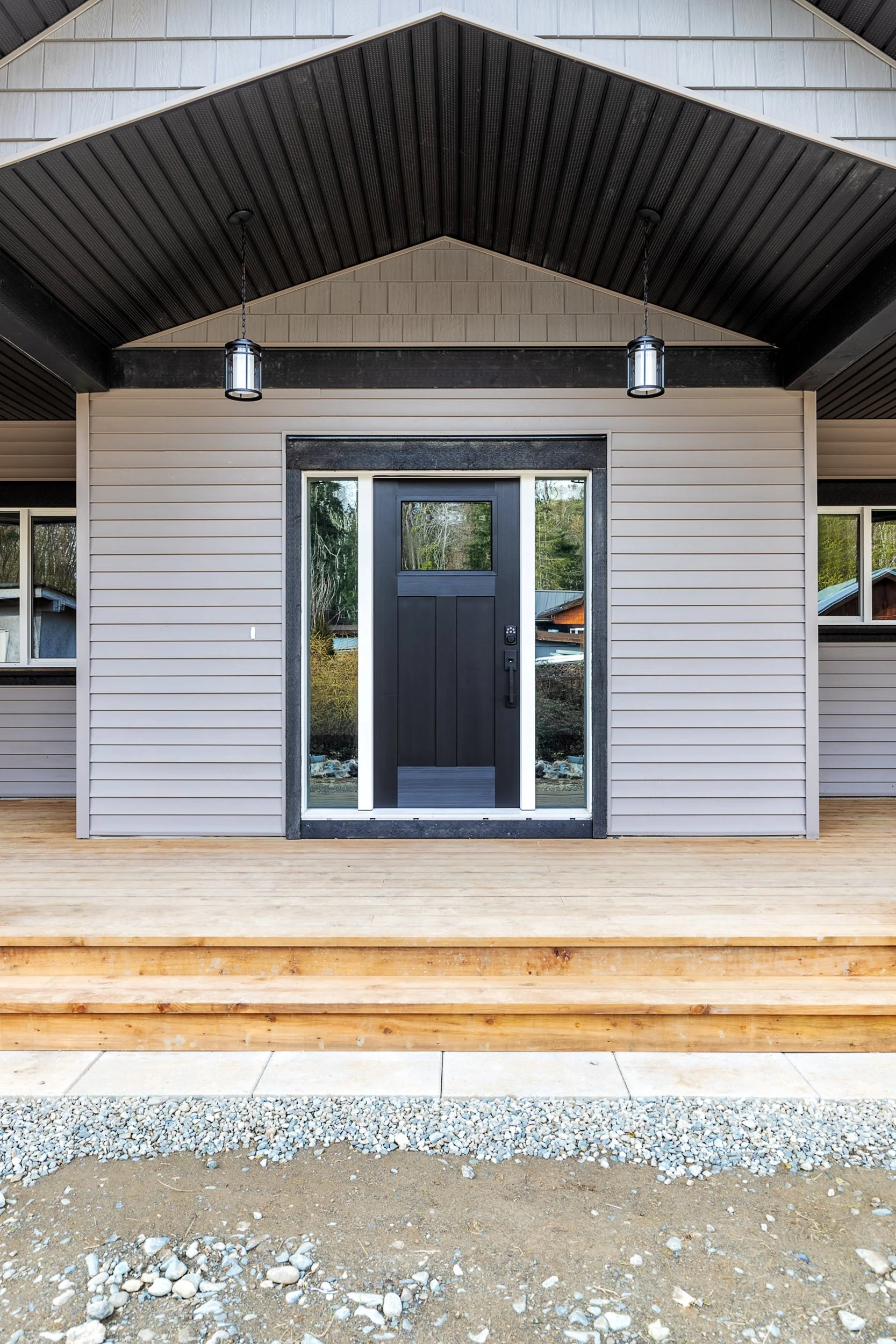16-Front Entrance.jpg