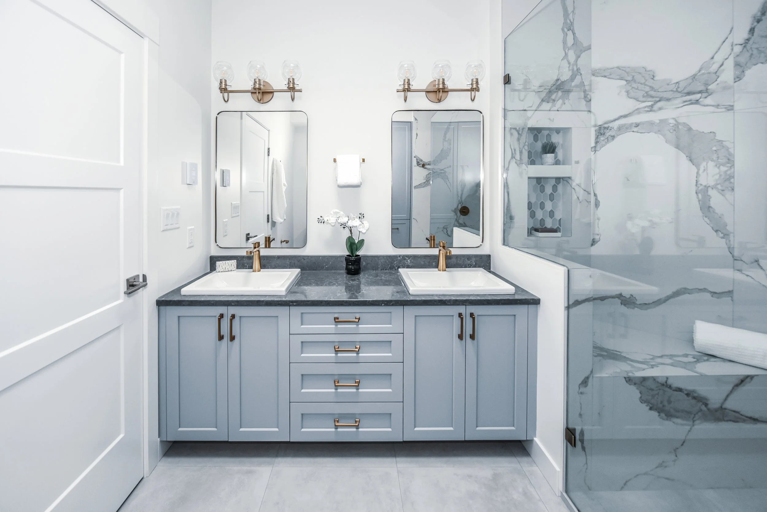 Ney -  Ensuite Renovation in Nanaimo