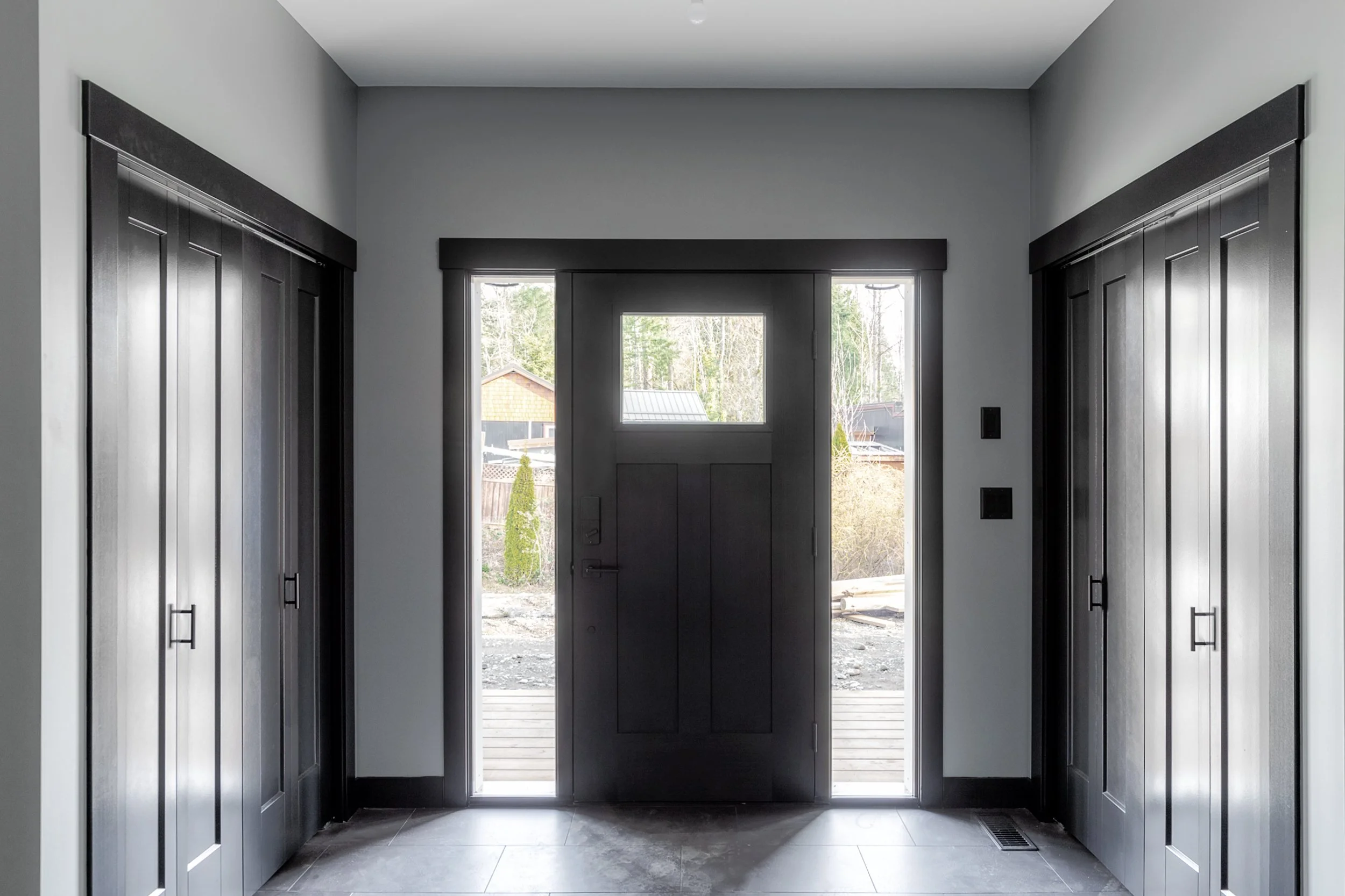 2-Entry Interior.jpg
