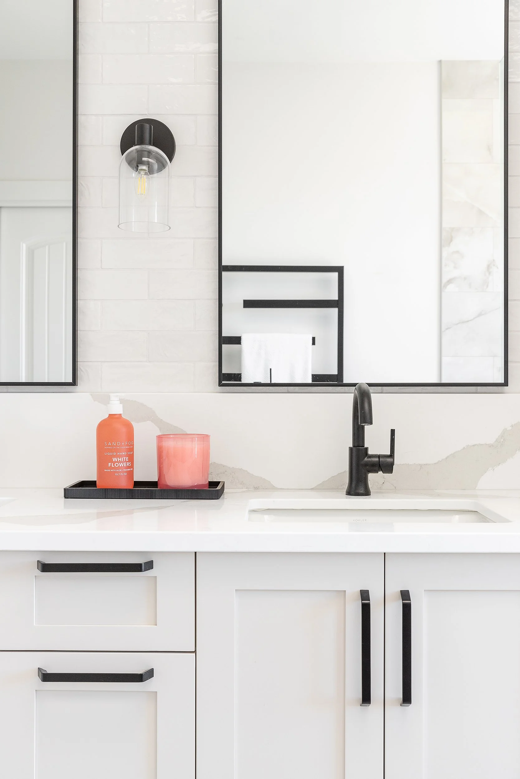 04 - Vanity Vignette.jpg