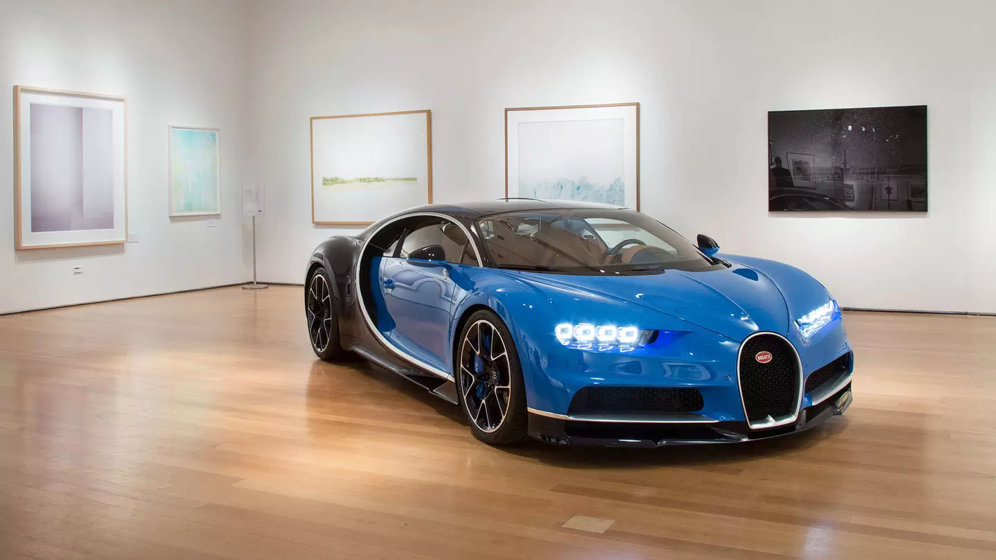 bugatti.jpg
