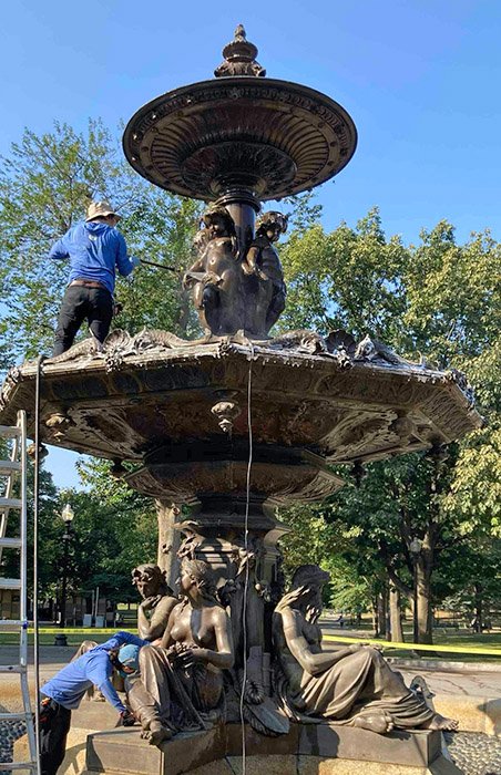fountain_cropped_vertical.jpg