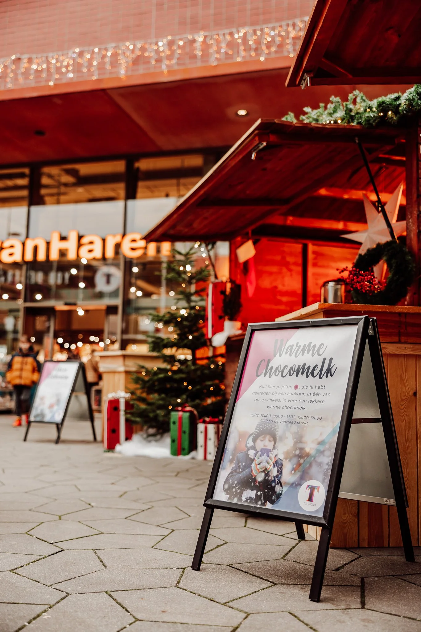 231216-161731-Turnova_Kerstshopping-ItsYves.jpg