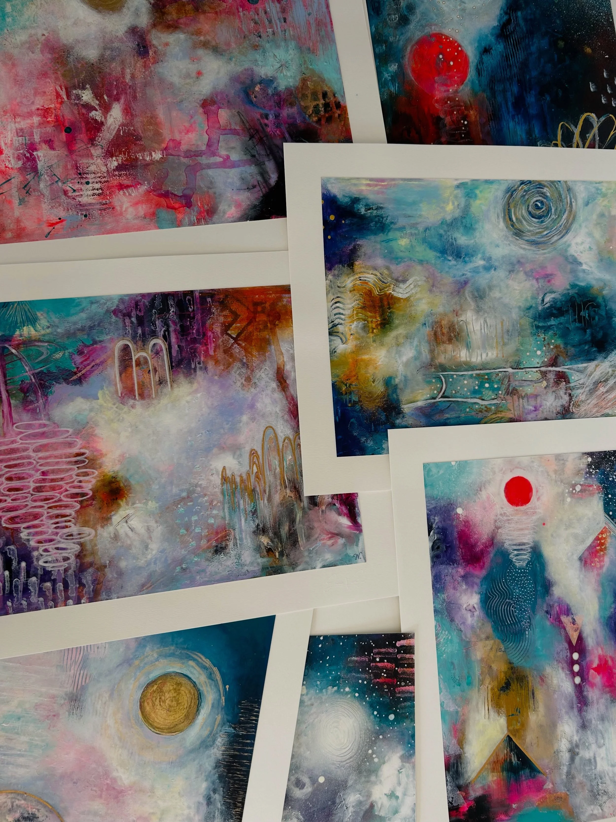 A pintura &eacute;, para mim, uma forma de explorar o universo interior, aquilo que existe para l&aacute; da superf&iacute;cie vis&iacute;vel, o arquet&iacute;pico, o simb&oacute;lico e os processos de transforma&ccedil;&atilde;o inevit&aacute;veis d