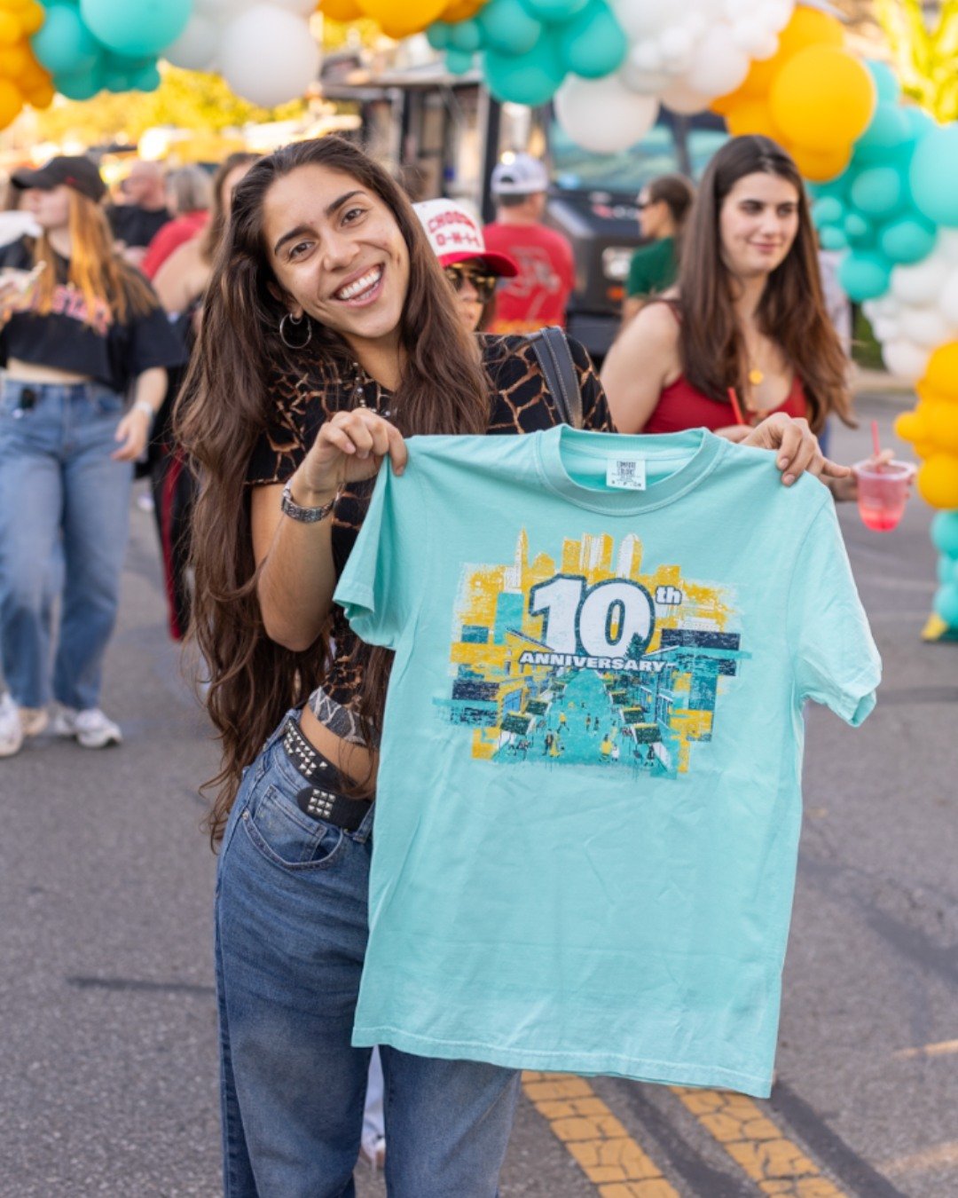 5,526 attendees. 10 years of doing good. 💛

Just a little taste of the night. 👀 The BIG photo drop is coming soon!

Thank you for celebrating this milestone and for supporting Social Enterprises who are making an impact across Central Ohio.

#festi
