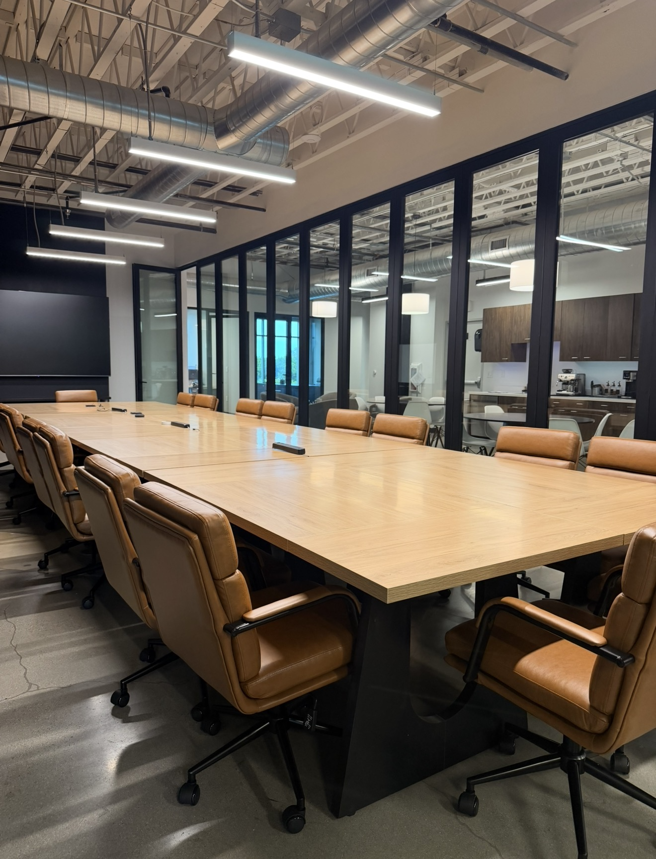 Office Interior Design_Havasu Lux Stays.png