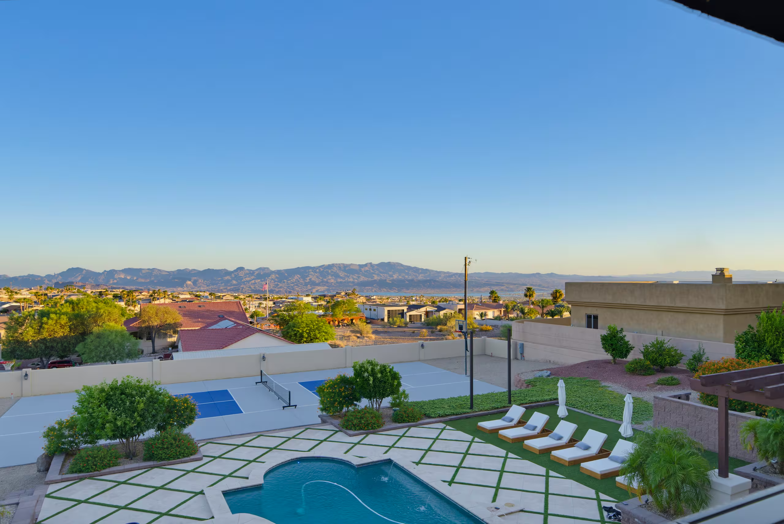Villa Soleada_Views.png