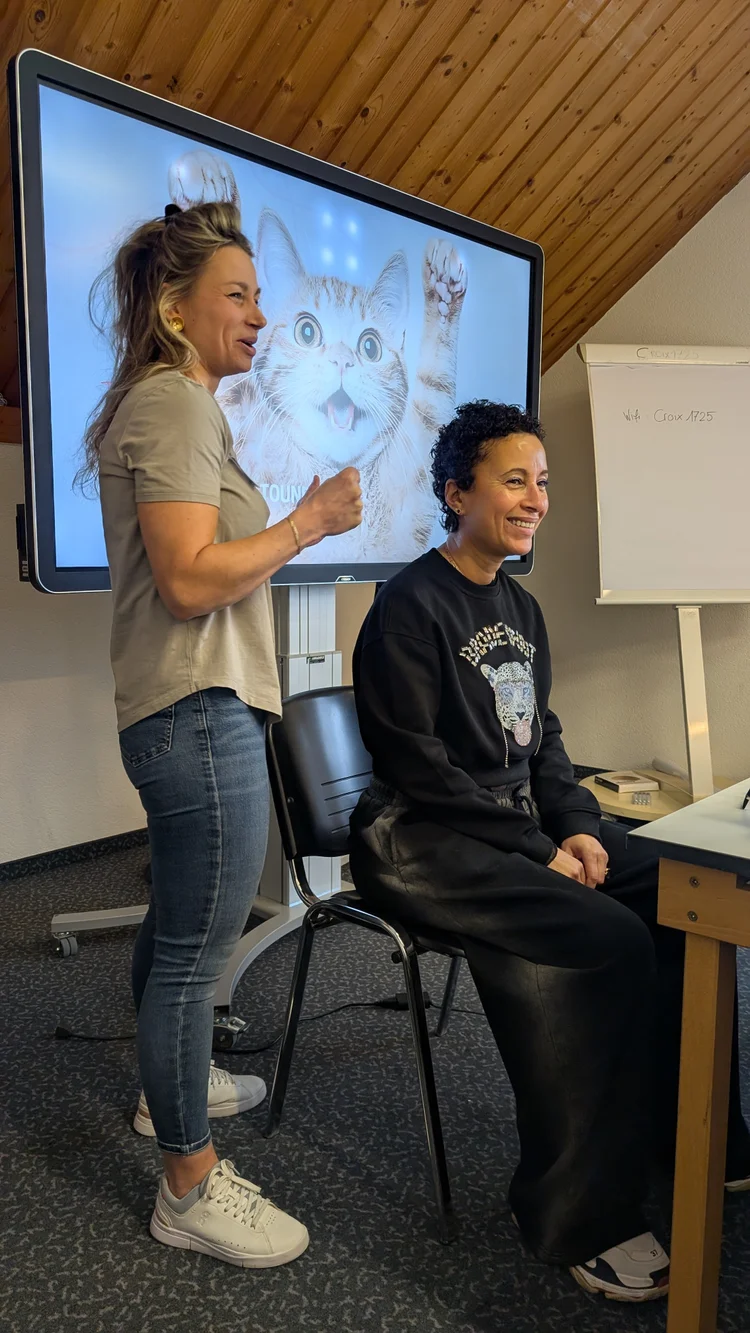 Lise et Khadija, chez Neuroly