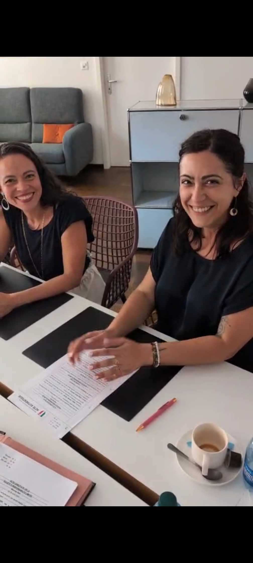 Nelcy et Emily signature