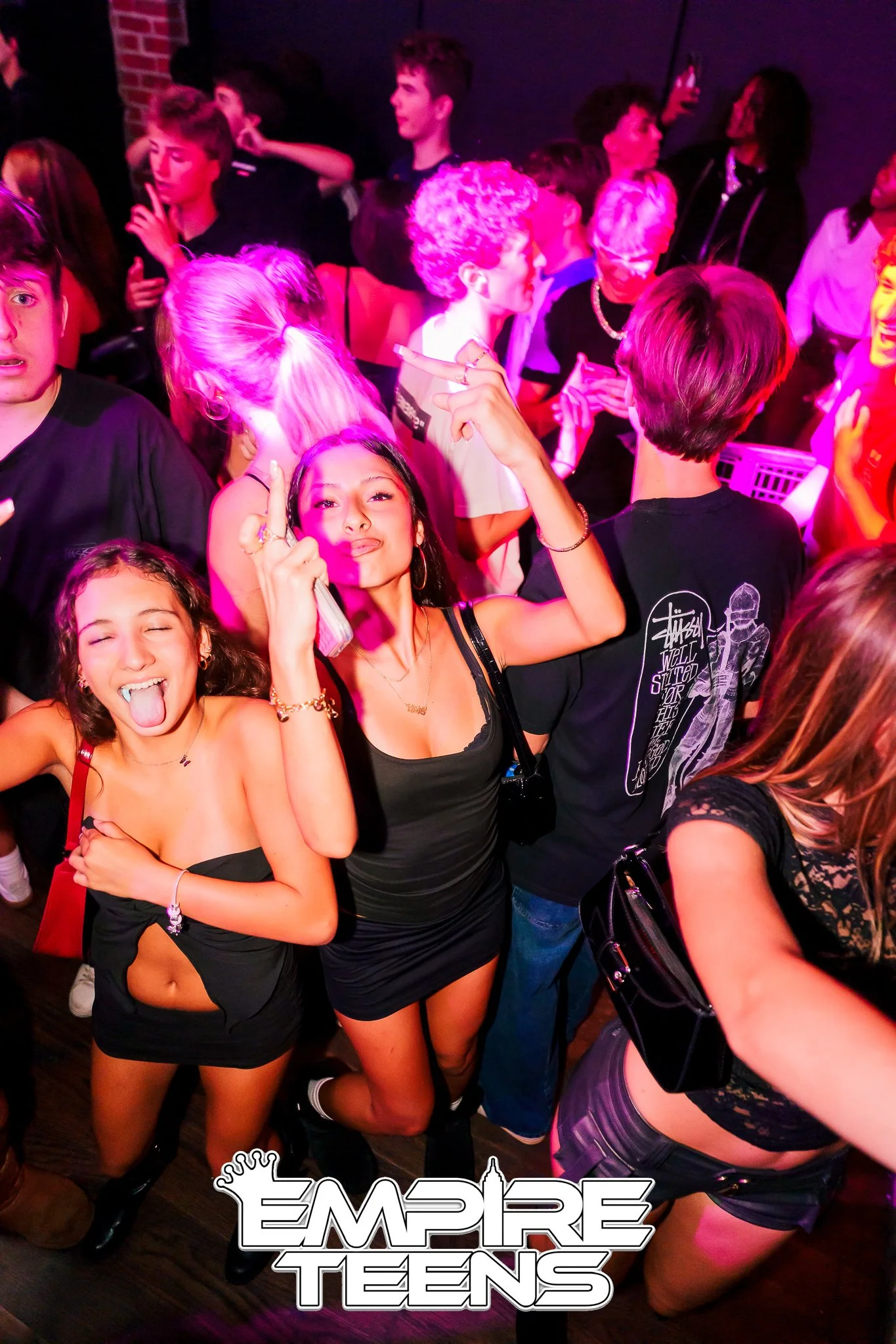 IG @yves_saint_dior YVESAINTDIOR.NET-36283.jpg