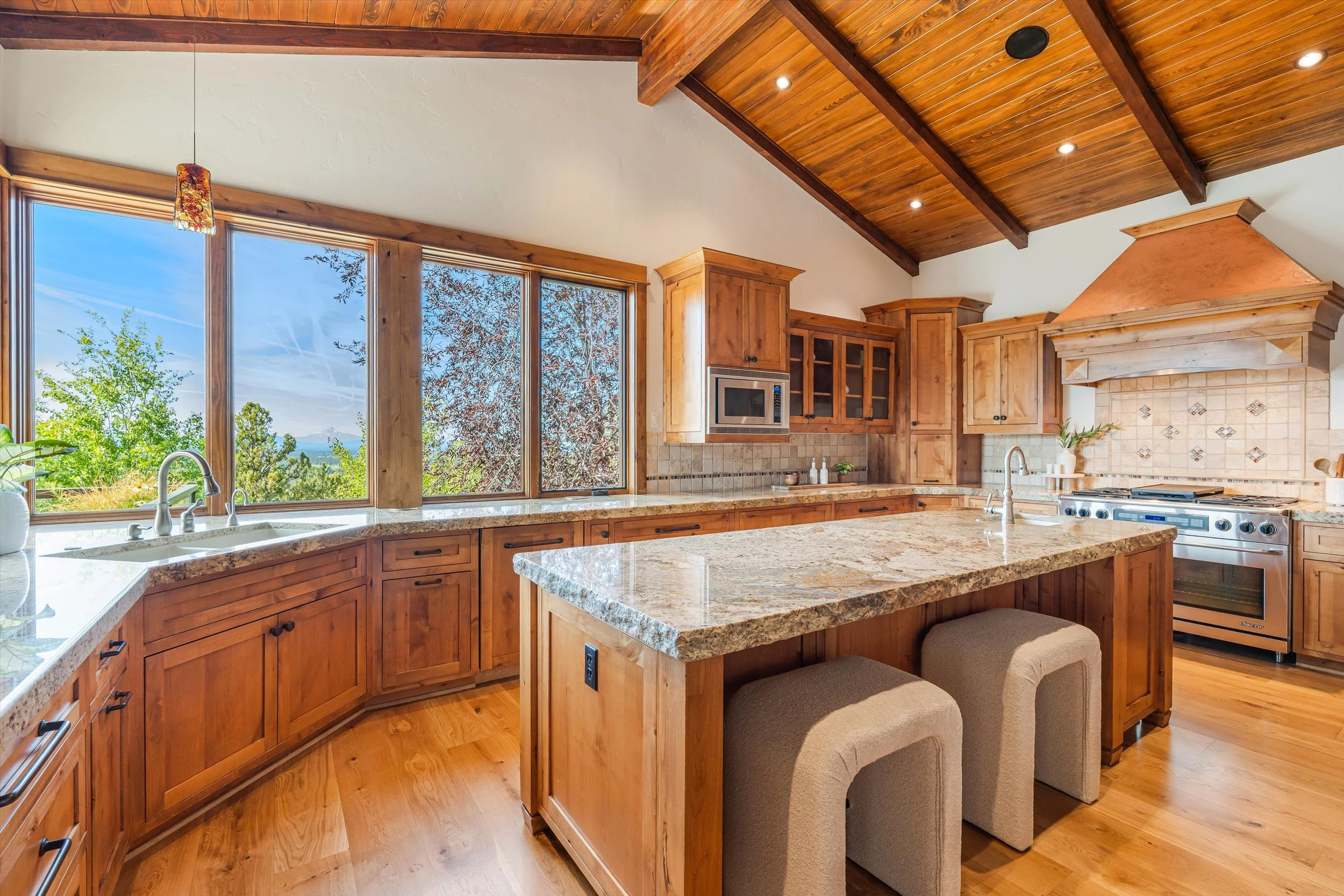 12-3282 NW Starview Dr-15.jpg