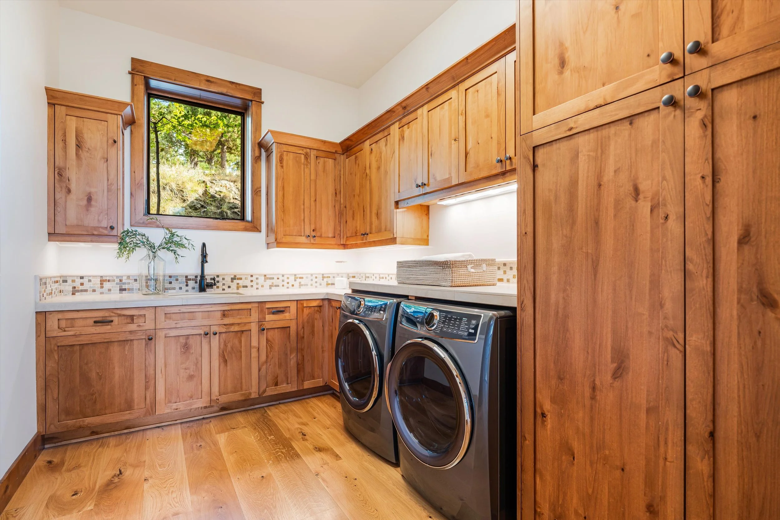 19-3282 NW Starview Dr-23.jpg