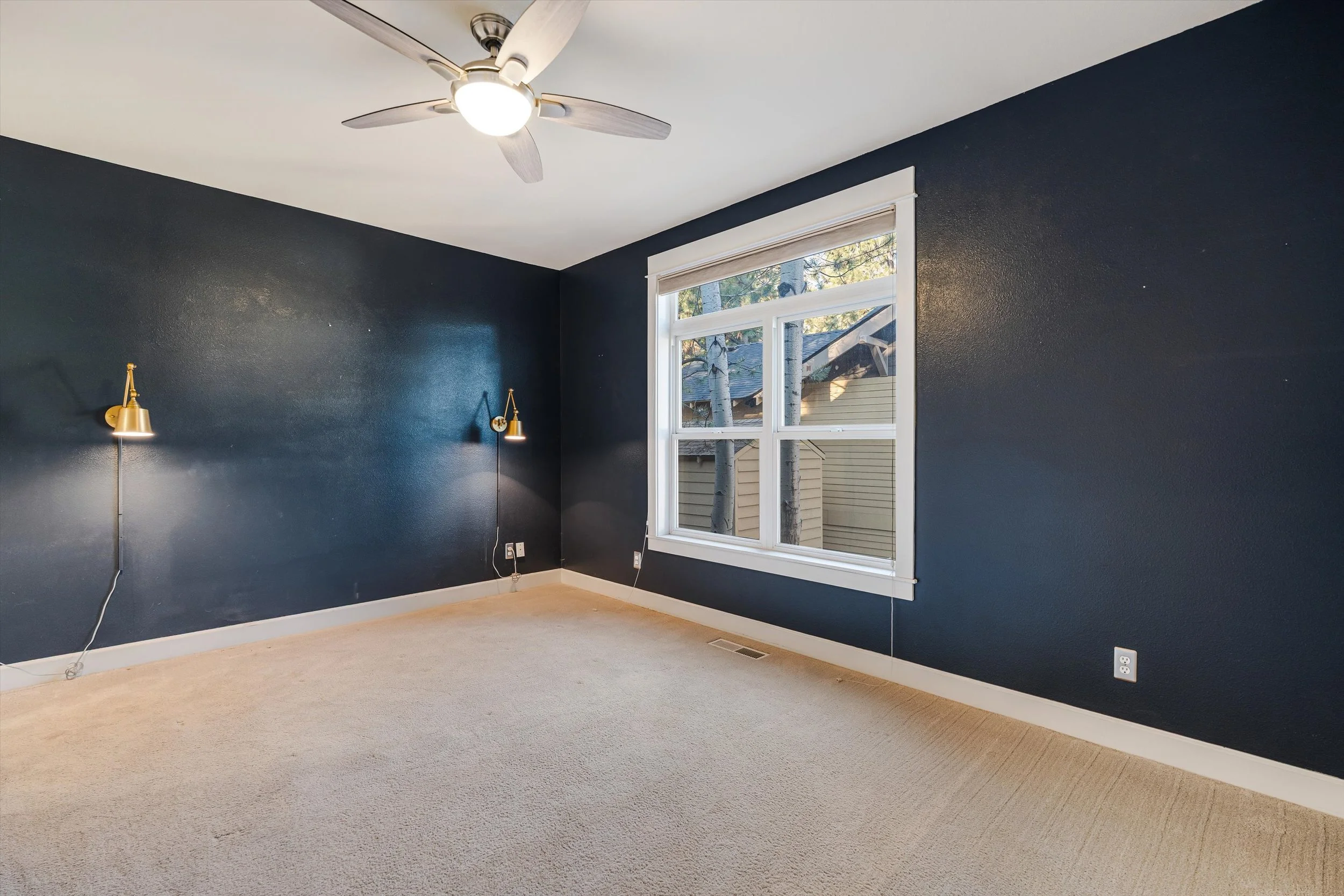 14-1665 NW Albany Ave-7.jpg