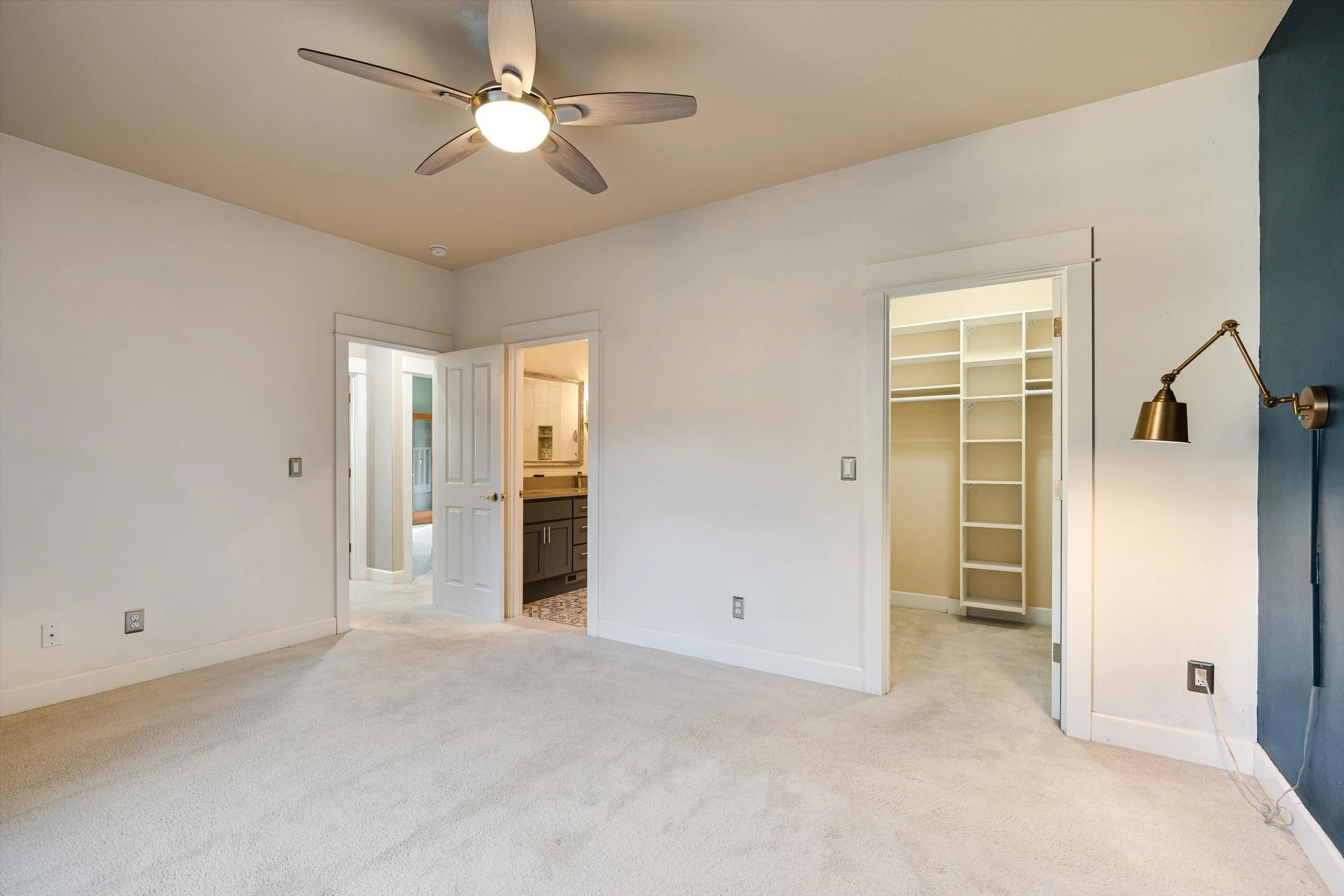 15-1665 NW Albany Ave-8.jpg