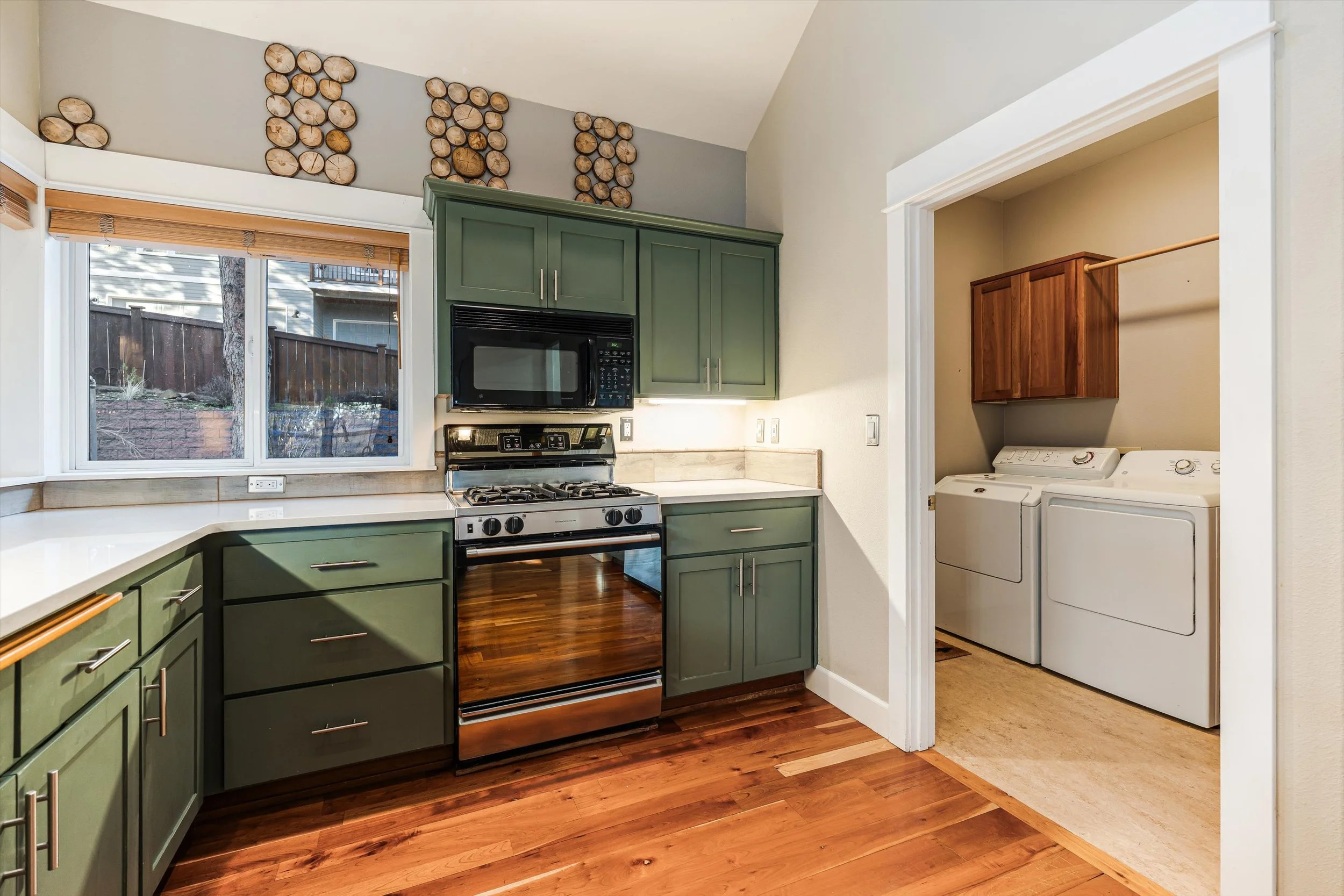 11-1665 NW Albany Ave-17.jpg