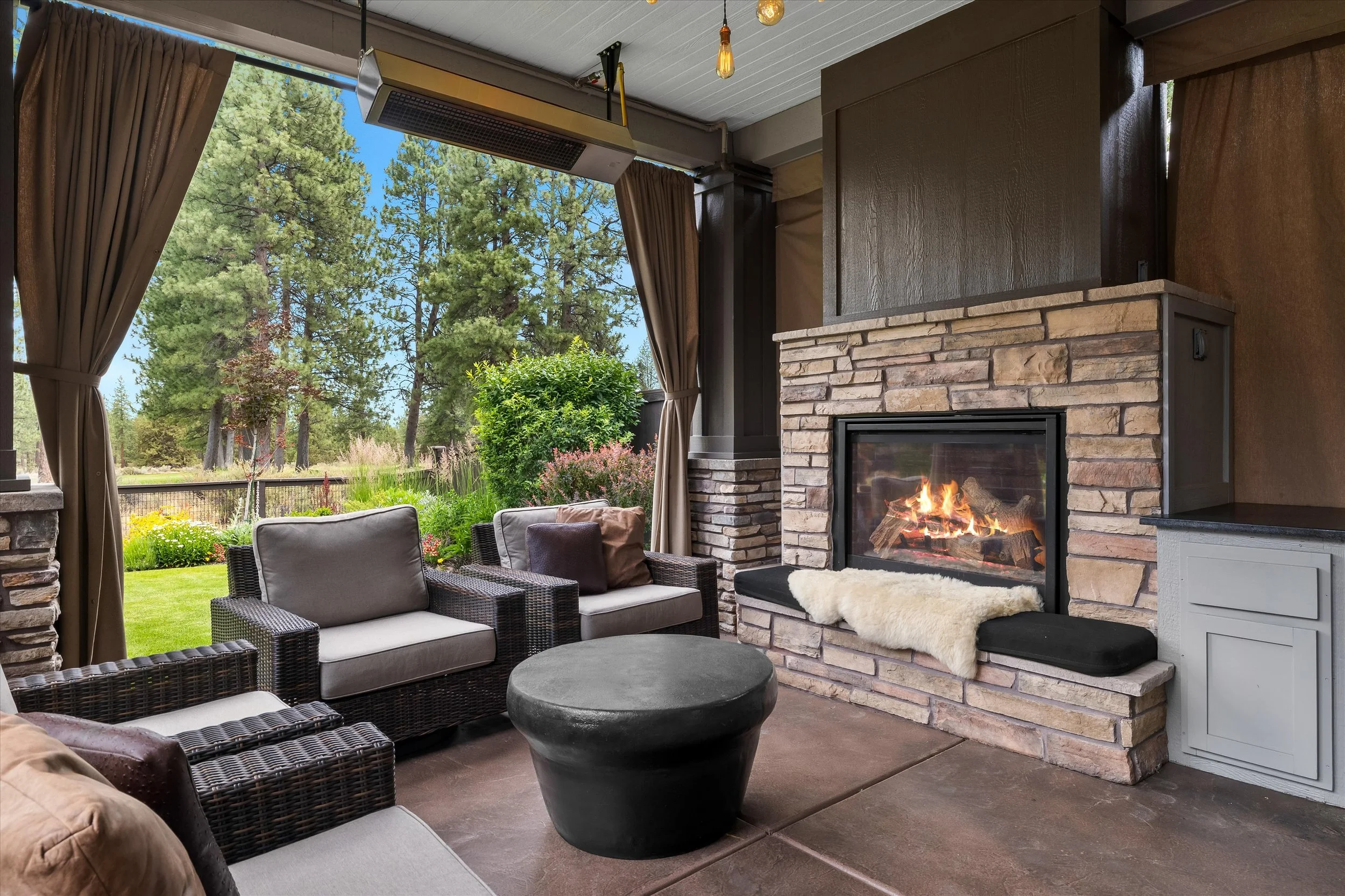 coveredpatio.jpg