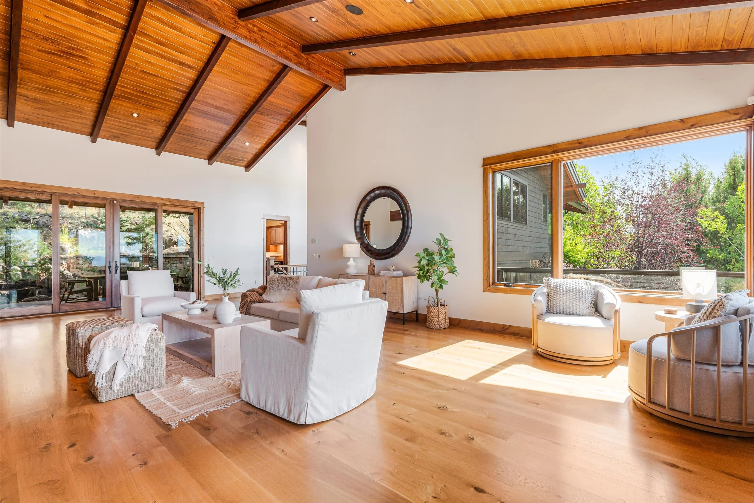 11-3282 NW Starview Dr-13.jpg