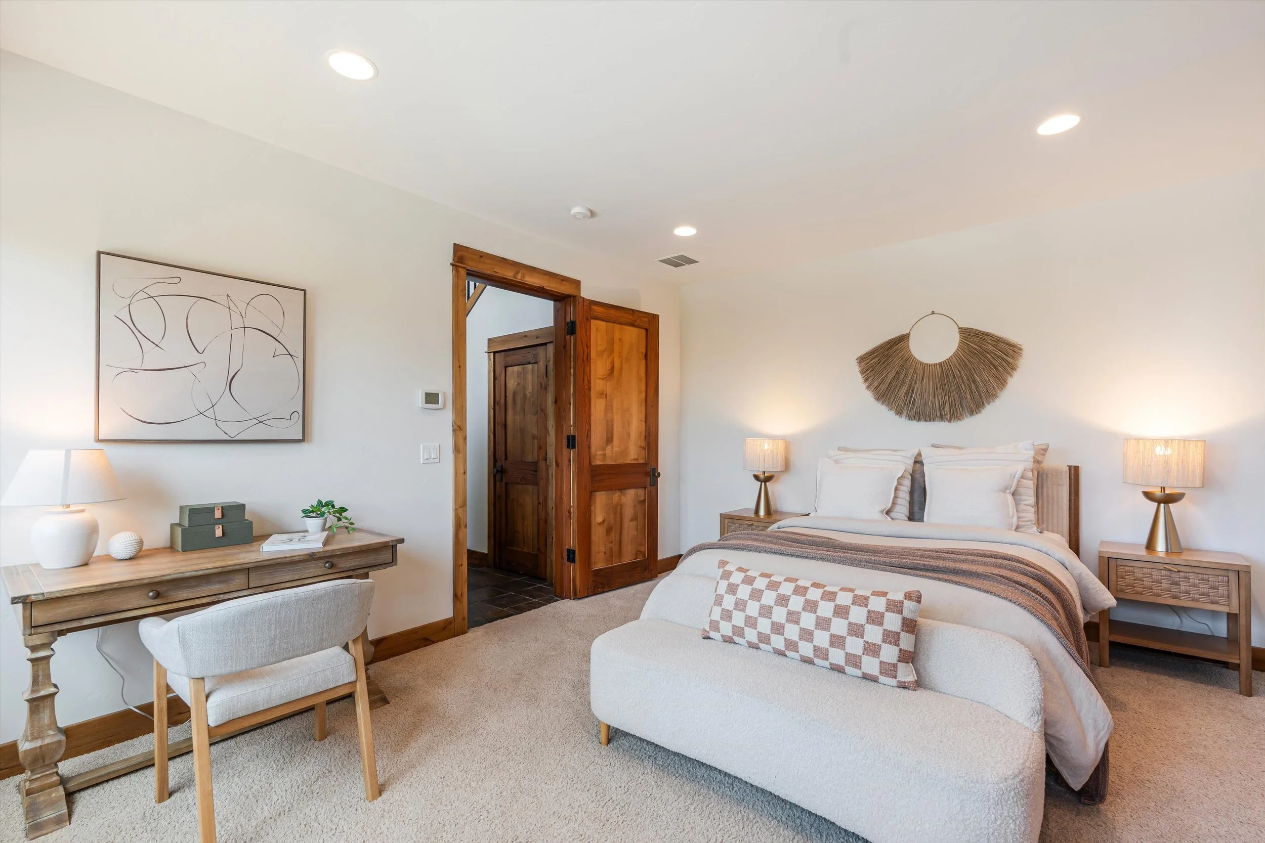27-3282 NW Starview Dr-9.jpg