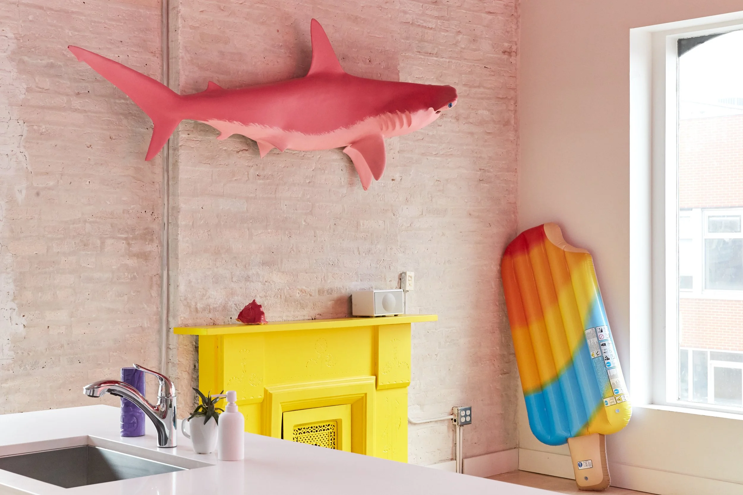 BANGTEL I Best Holiday Airbnbs I Chicago I Grand Rapids I Palm Springs |  Twin Lake