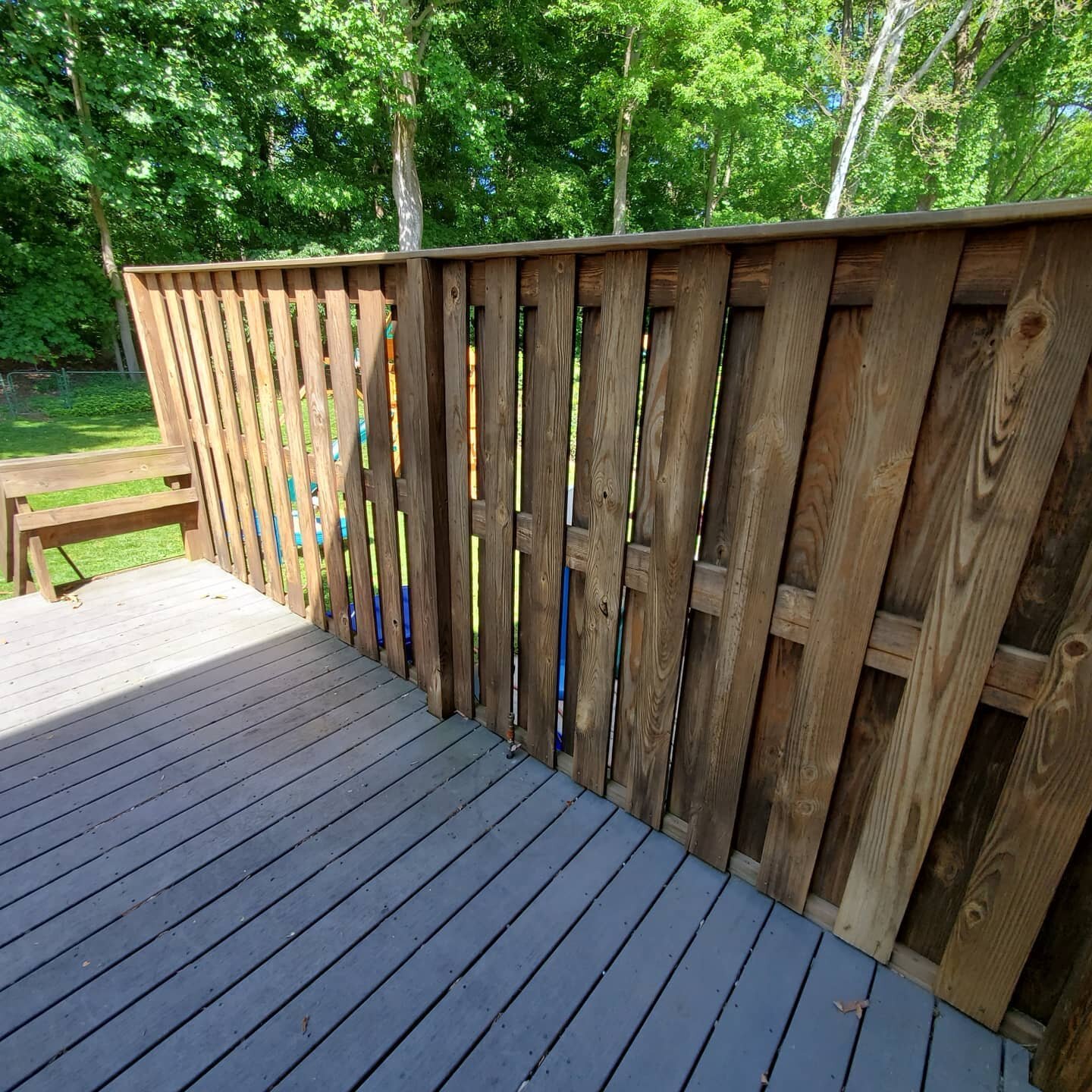 The Deck Dudes cleaning and staining.
Get your deck refinished this summer call for free estimate 301.608.9494
#powerwashing #stainingwood