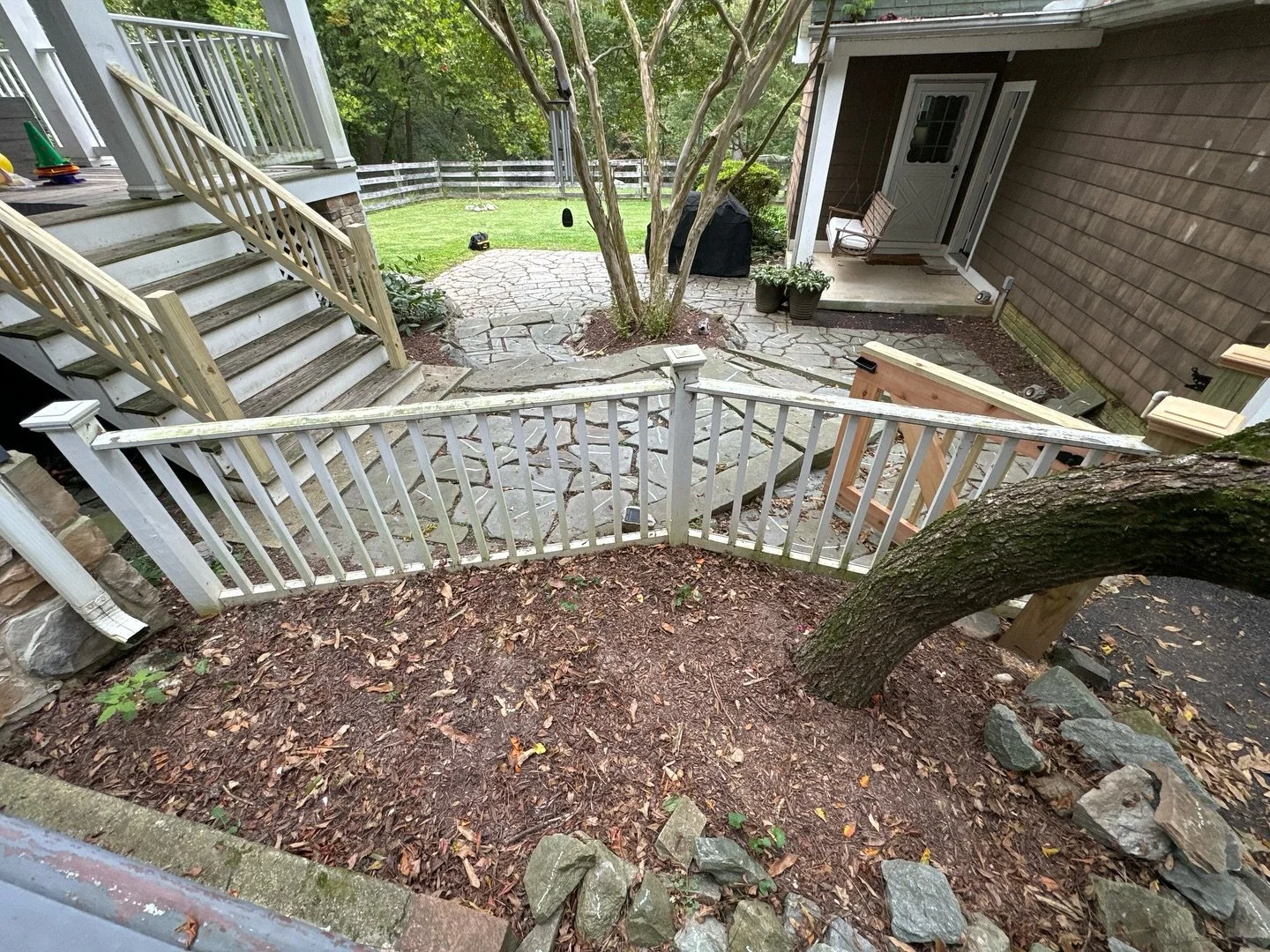 Fence Clean + Stain

If you are interested in reviving your outdoor spaces, click the link in our bio to learn more about The Deck Dudes, what we specialize in &amp; request a FREE ESTIMATE today!

#thedeckdudes #powerwashing #deckrestoration #staini