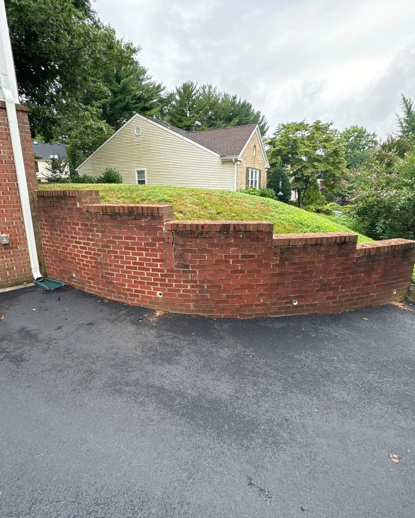 Hardscape | House Wash | Deck Clean

If you are interested in reviving your outdoor spaces, click the link in our bio to learn more about The Deck Dudes, what we specialize in &amp; request a FREE ESTIMATE today!

#thedeckdudes #powerwashing #deckres