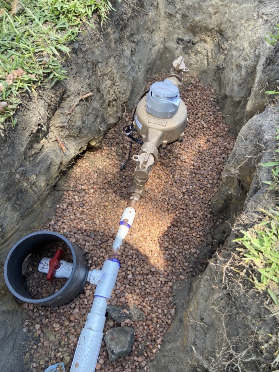 Setting new water meter yoke