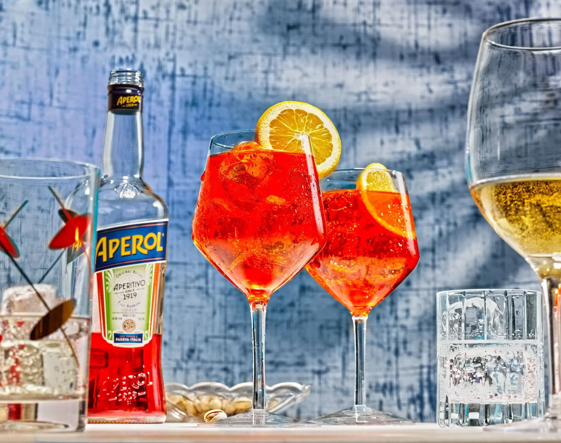 Spritz season has finally arrived! I am now accepting patio invitations! 🥂🙋&zwj;♀️🌞 Photo and styling by yours truly.