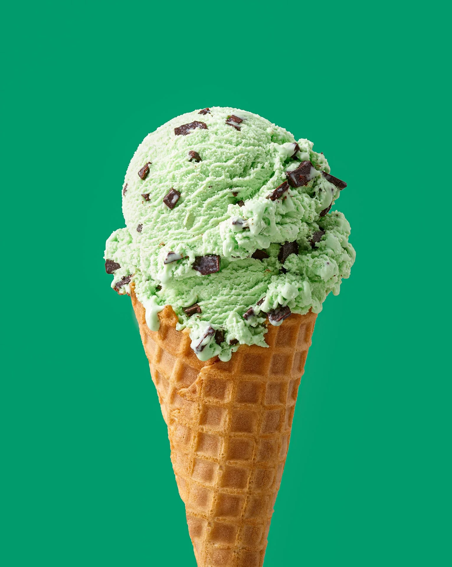 Mint-Ice-Cream-Sugar-Cone-Food-Photography.jpg