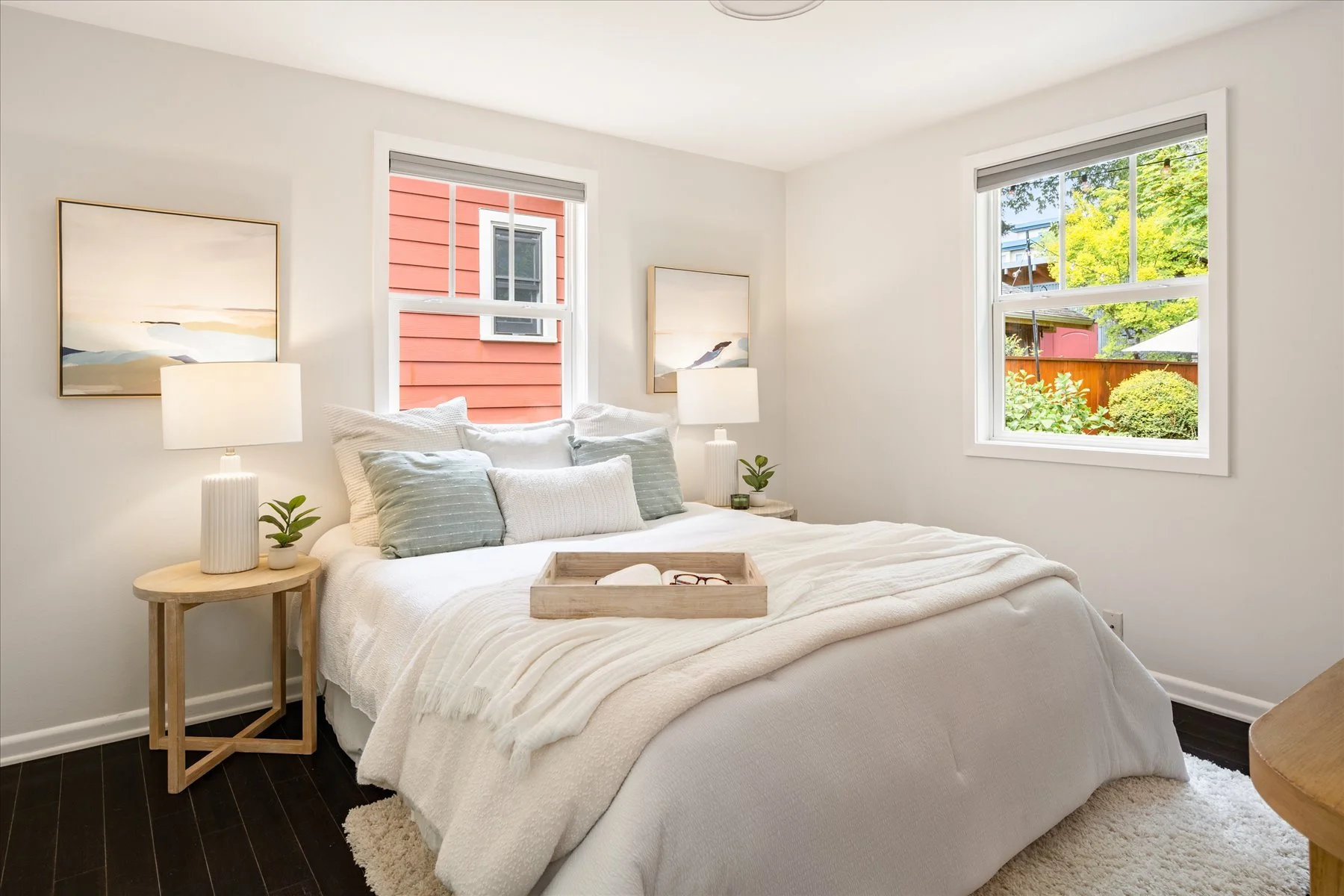 15-EricksonBrown_Porchlight_Greenwood-1.jpg