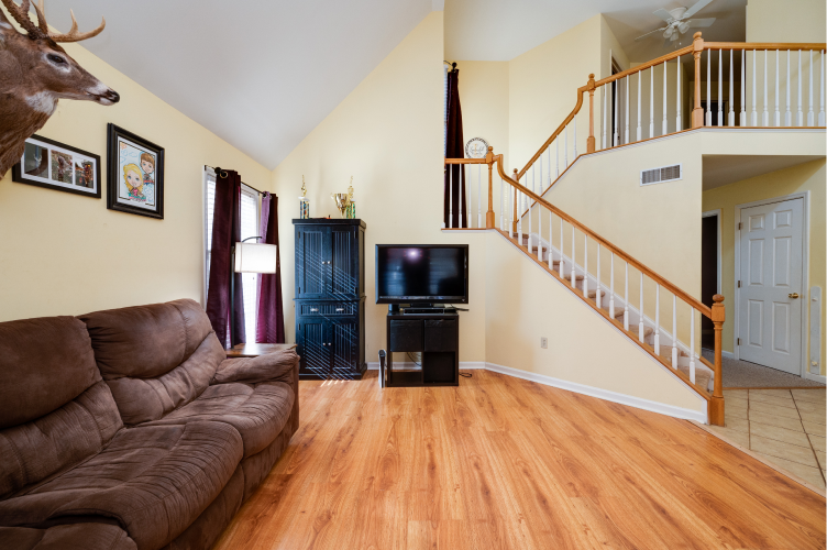 241WWalnutTreeDrive-8 1.png