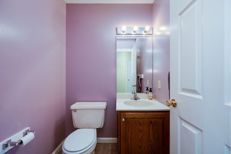 241WWalnutTreeDrive-11 1.png