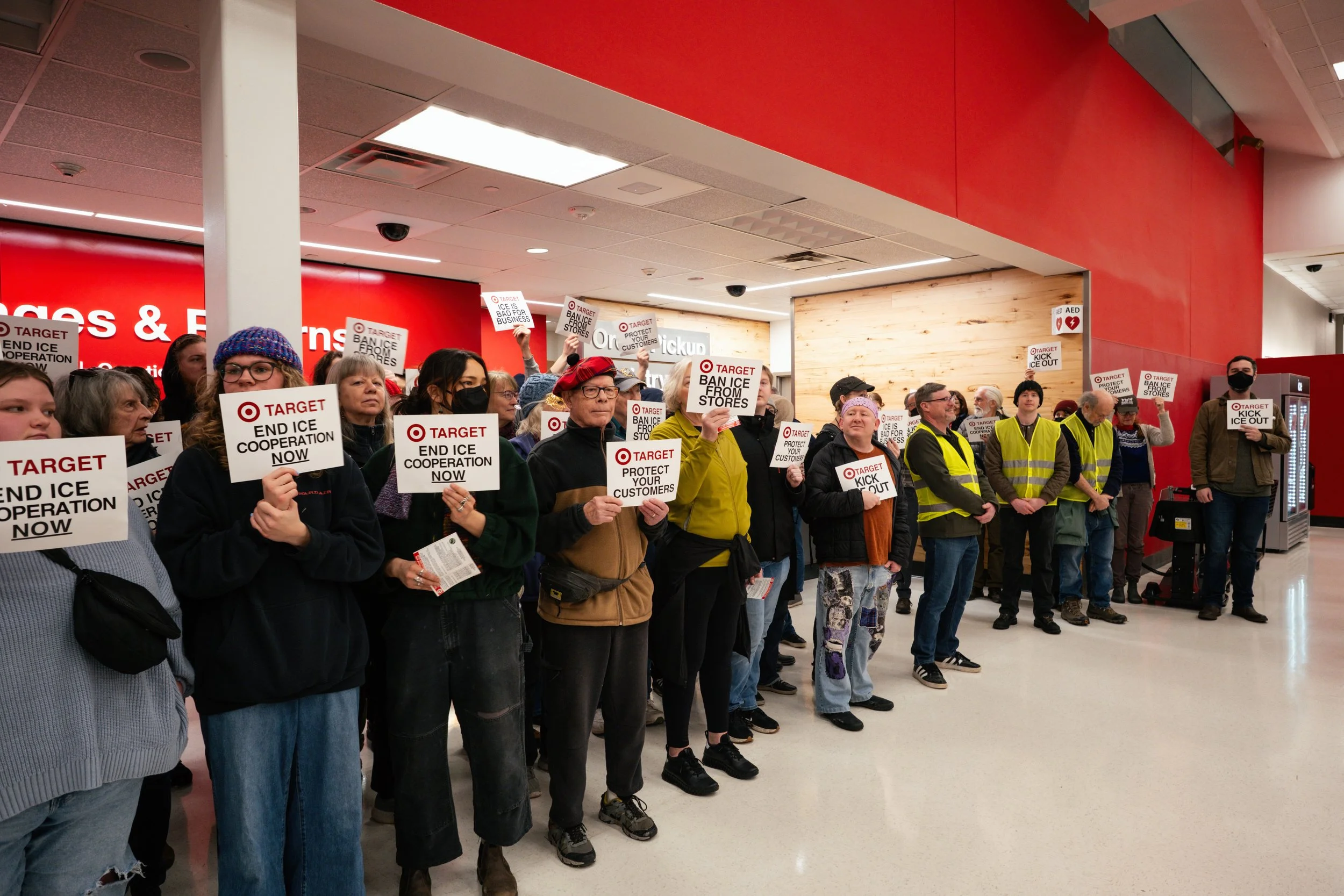 CREDIT Erika Lamothe front_desk_group.jpg