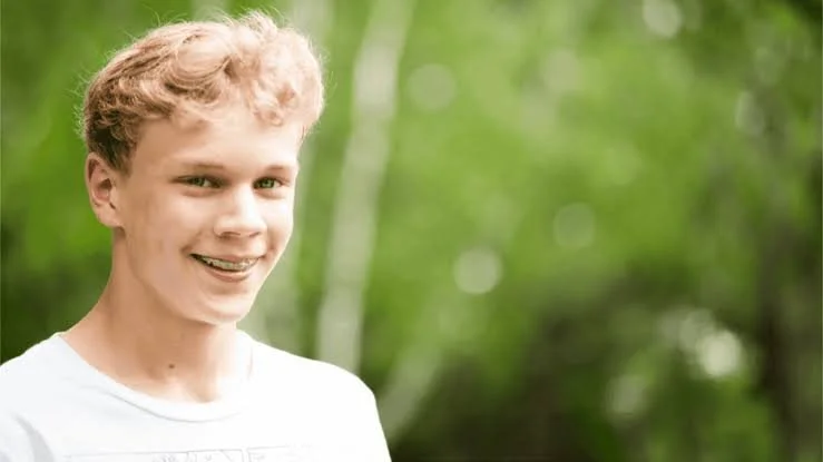Teenagers &amp; Dental Health: 7 Things Parents in Paradise Valley, AZ Should Know About Their Teen’s Smile