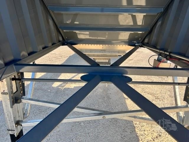 2025 Sand Hopper - Midland Sand Runner — Area Trailer Sales & Rentals